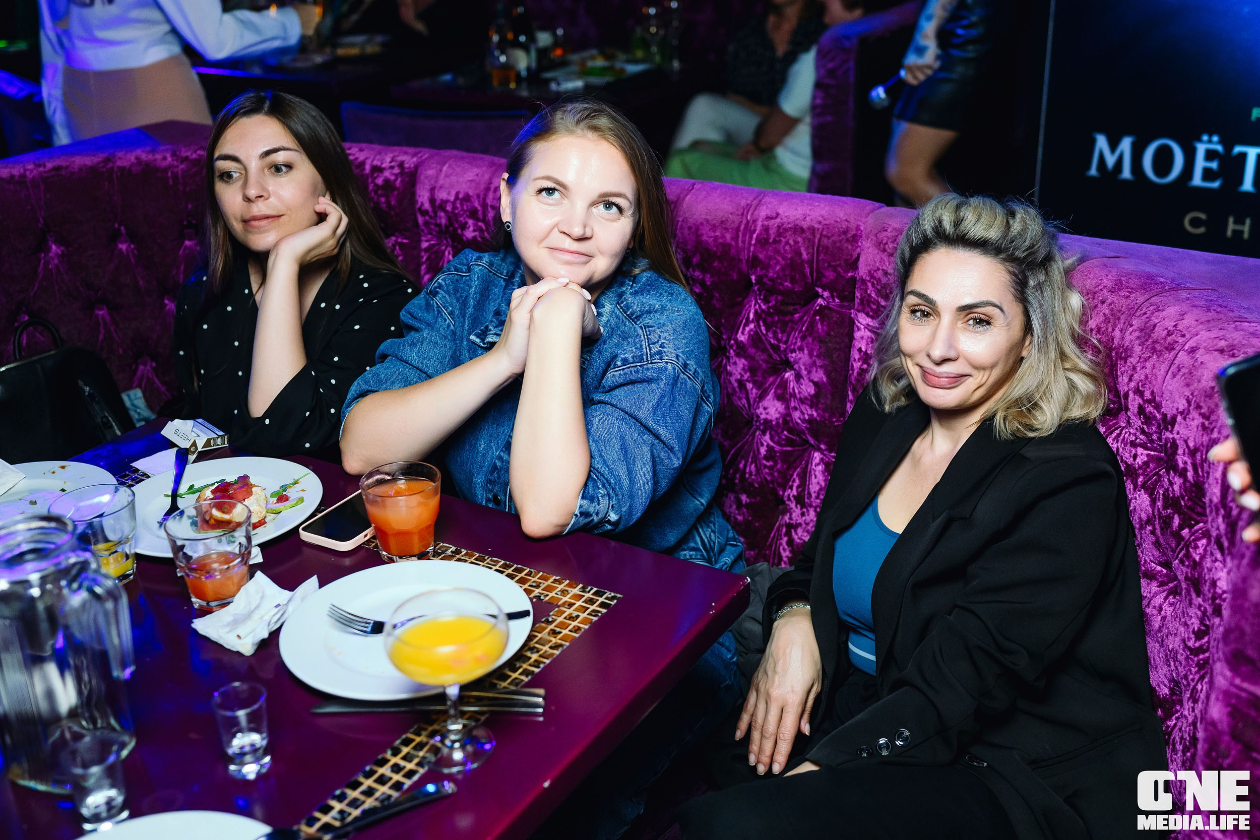 Фоторепортаж из караоке-клуба Эйфория. One Media Life: фоторепортажи, фотоотчеты с мероприятий и заведений