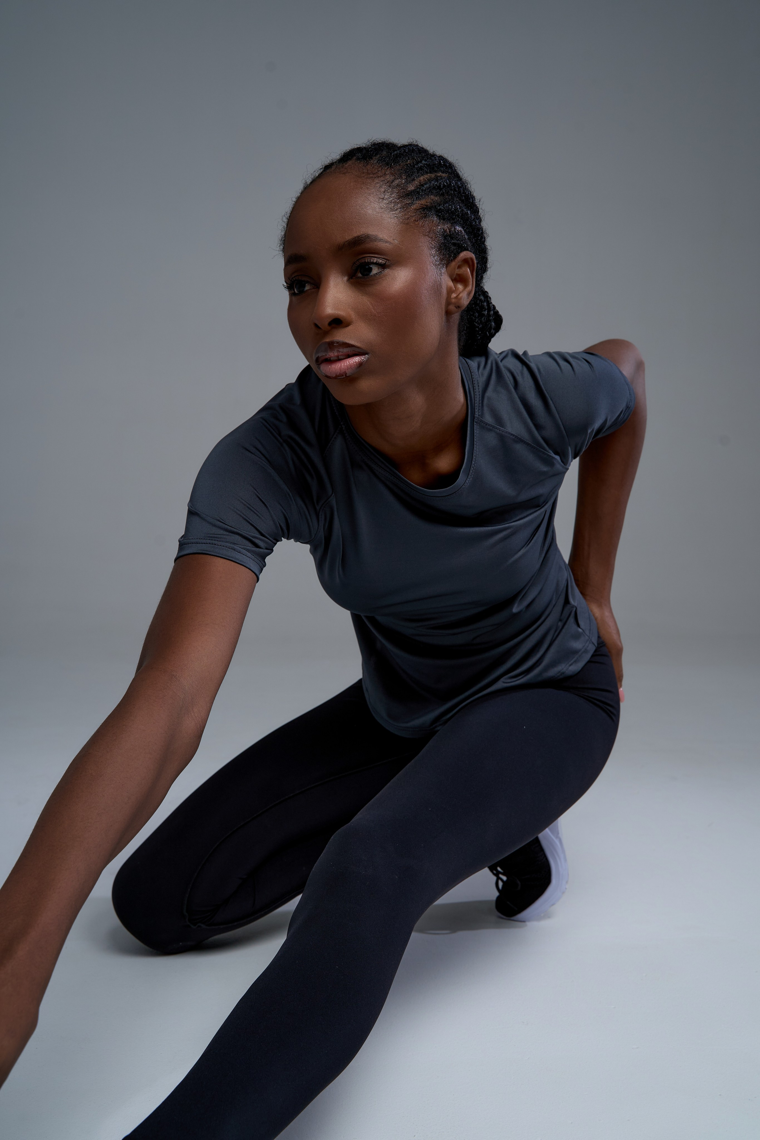 Спортивные футболки. Фотограф для маркетплейсов в Москве