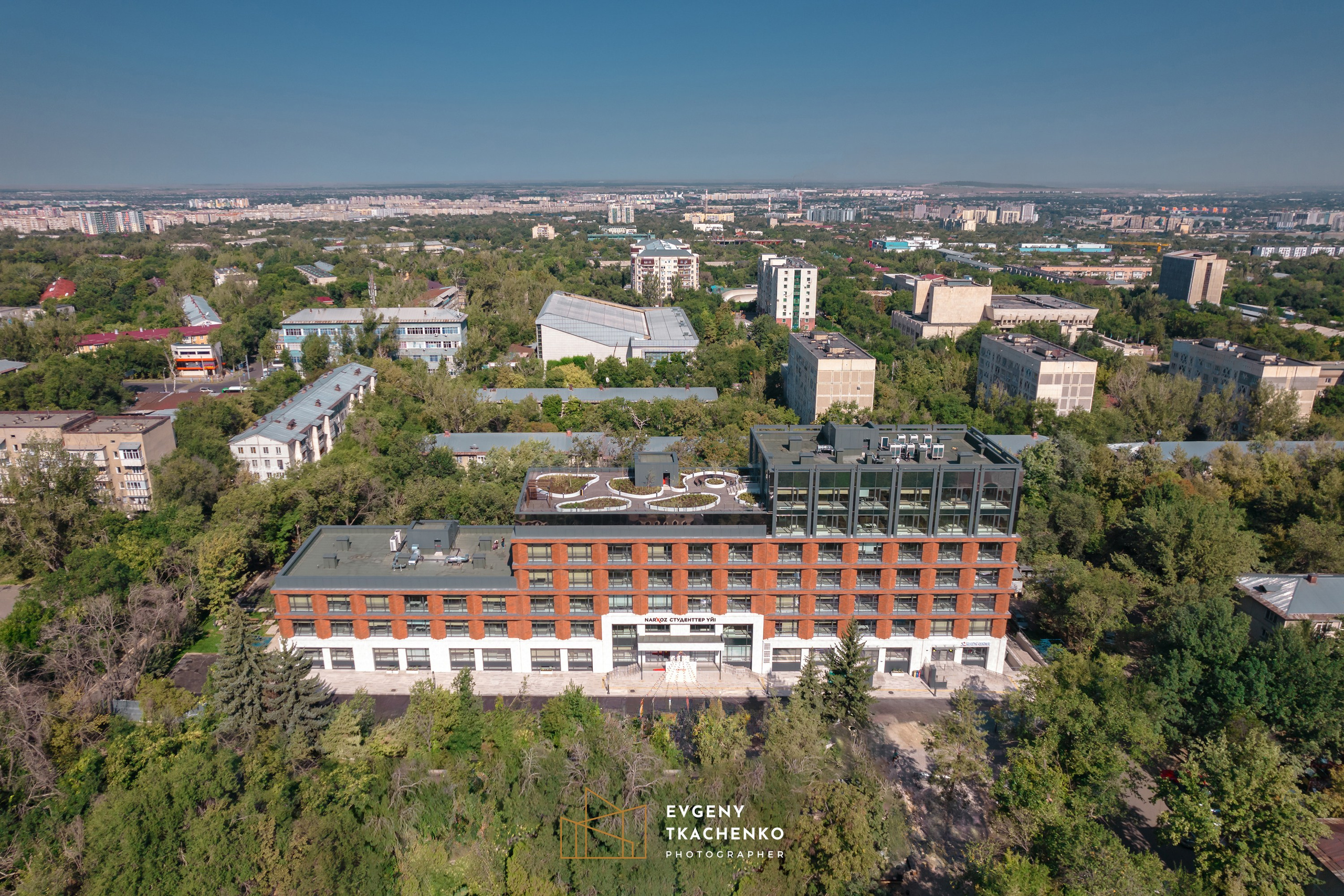 Общежитие университета NarXoz в Алматы. Архитектурный и интерьерный фотограф в Казахстане
