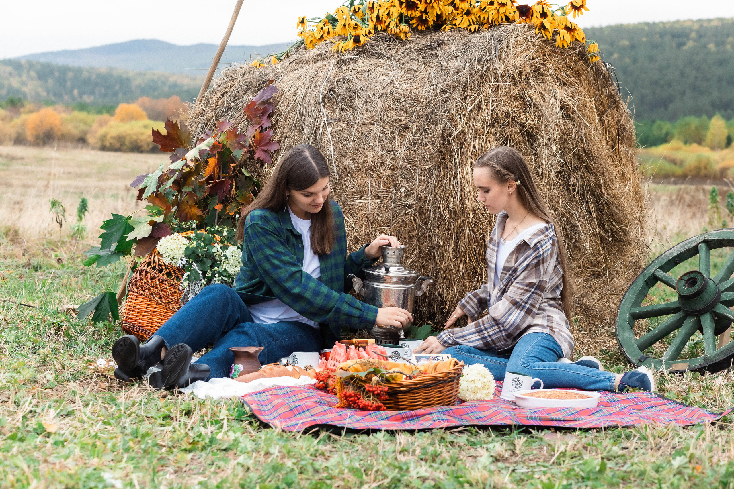 Выпускники 2023. Фотограф Регина Даниловна Усть — Катав