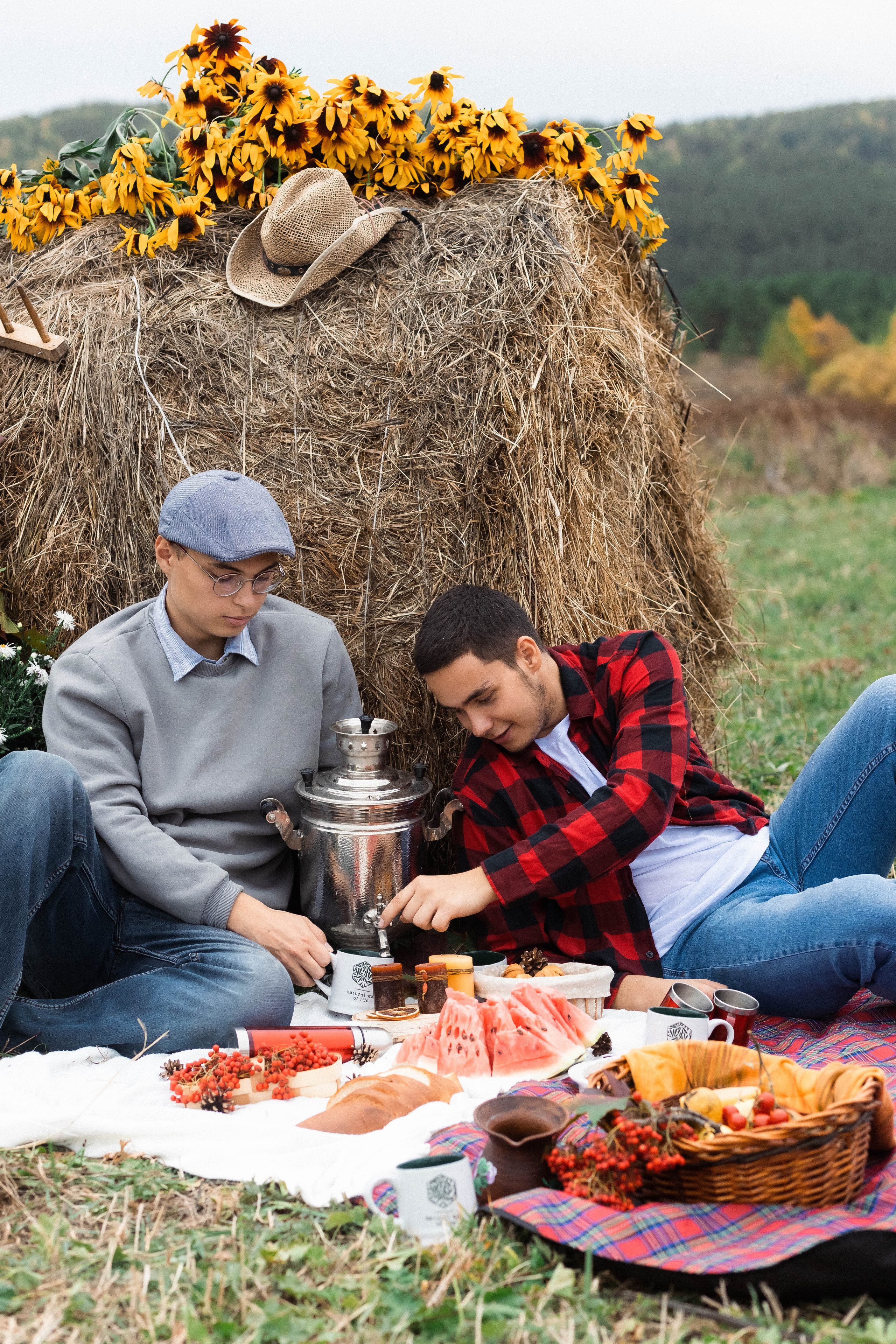 Выпускники 2023. Фотограф Регина Даниловна Усть — Катав