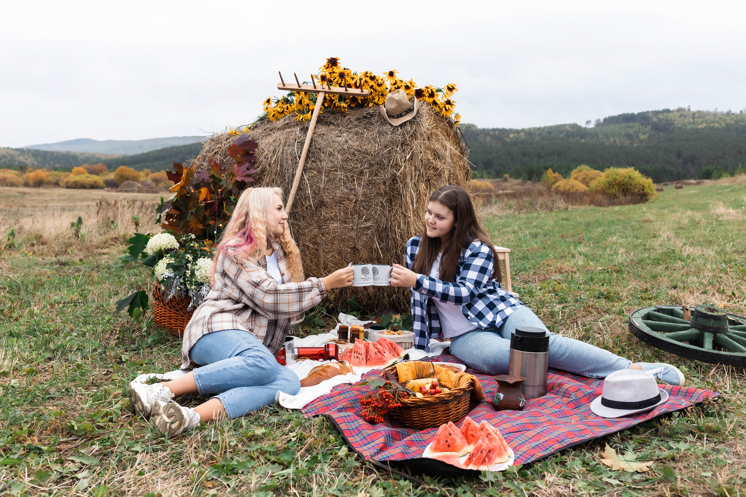 Выпускники 2023. Фотограф Регина Даниловна Усть — Катав