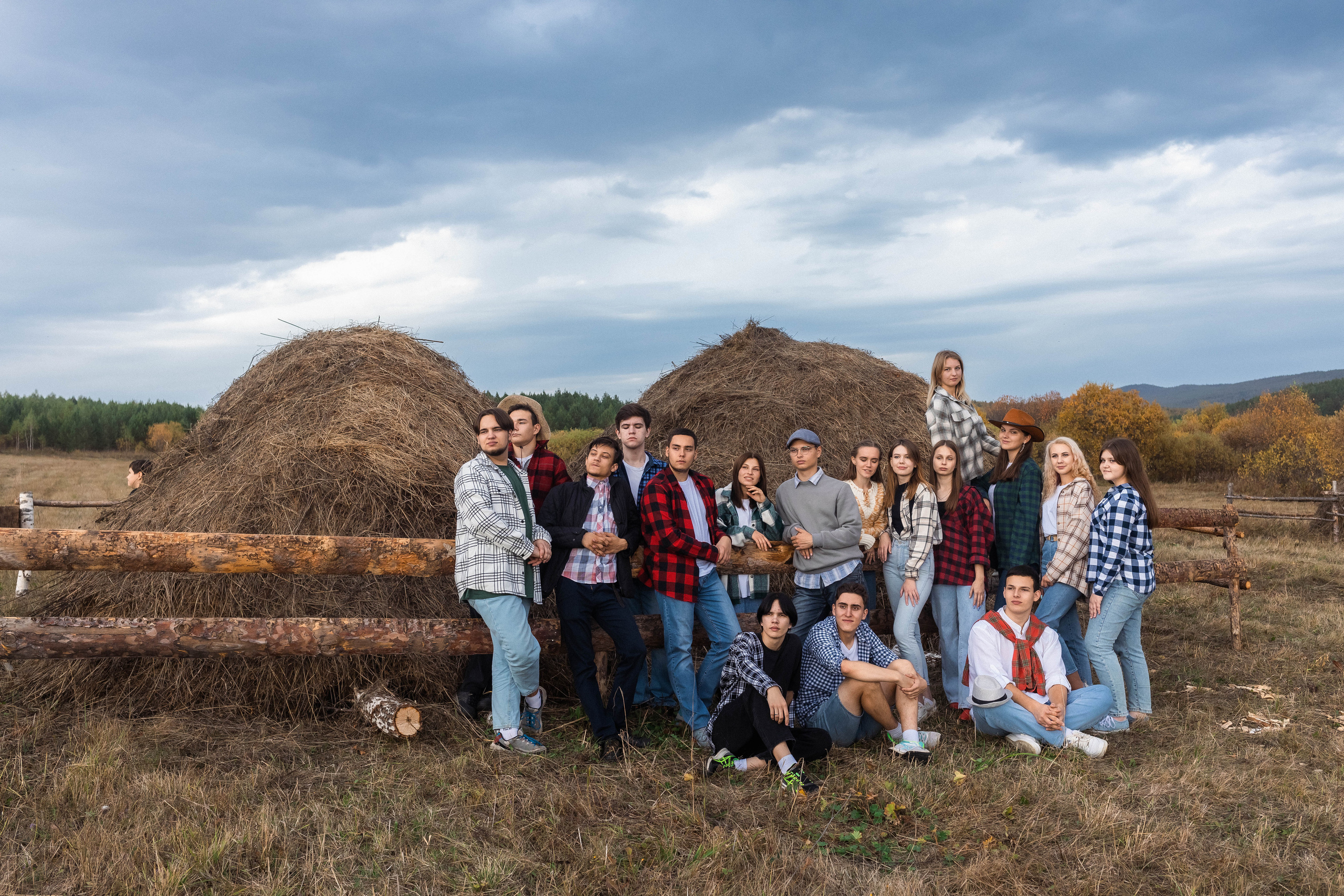 Выпускники 2023. Фотограф Регина Даниловна Усть — Катав