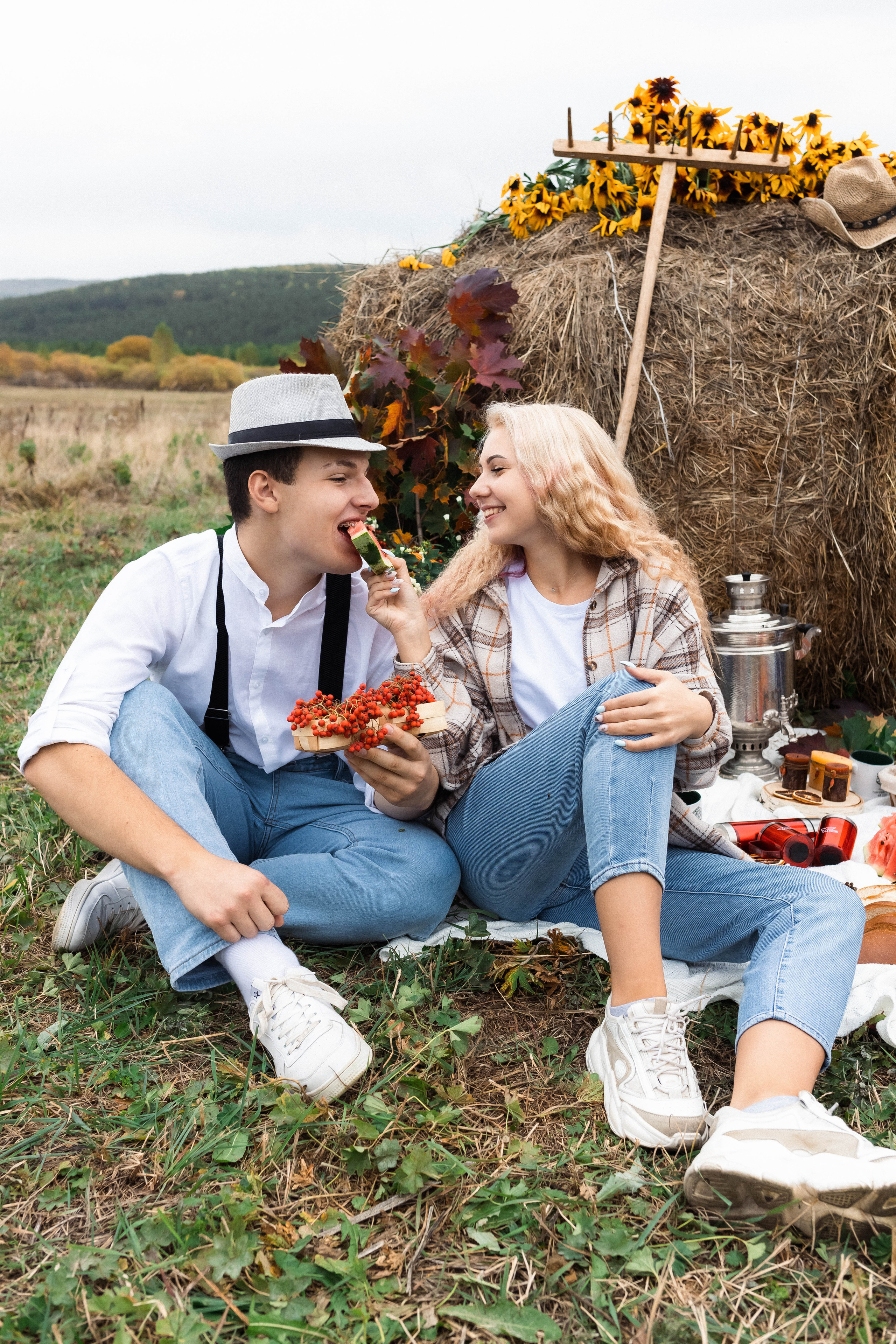 Выпускники 2023. Фотограф Регина Даниловна Усть — Катав