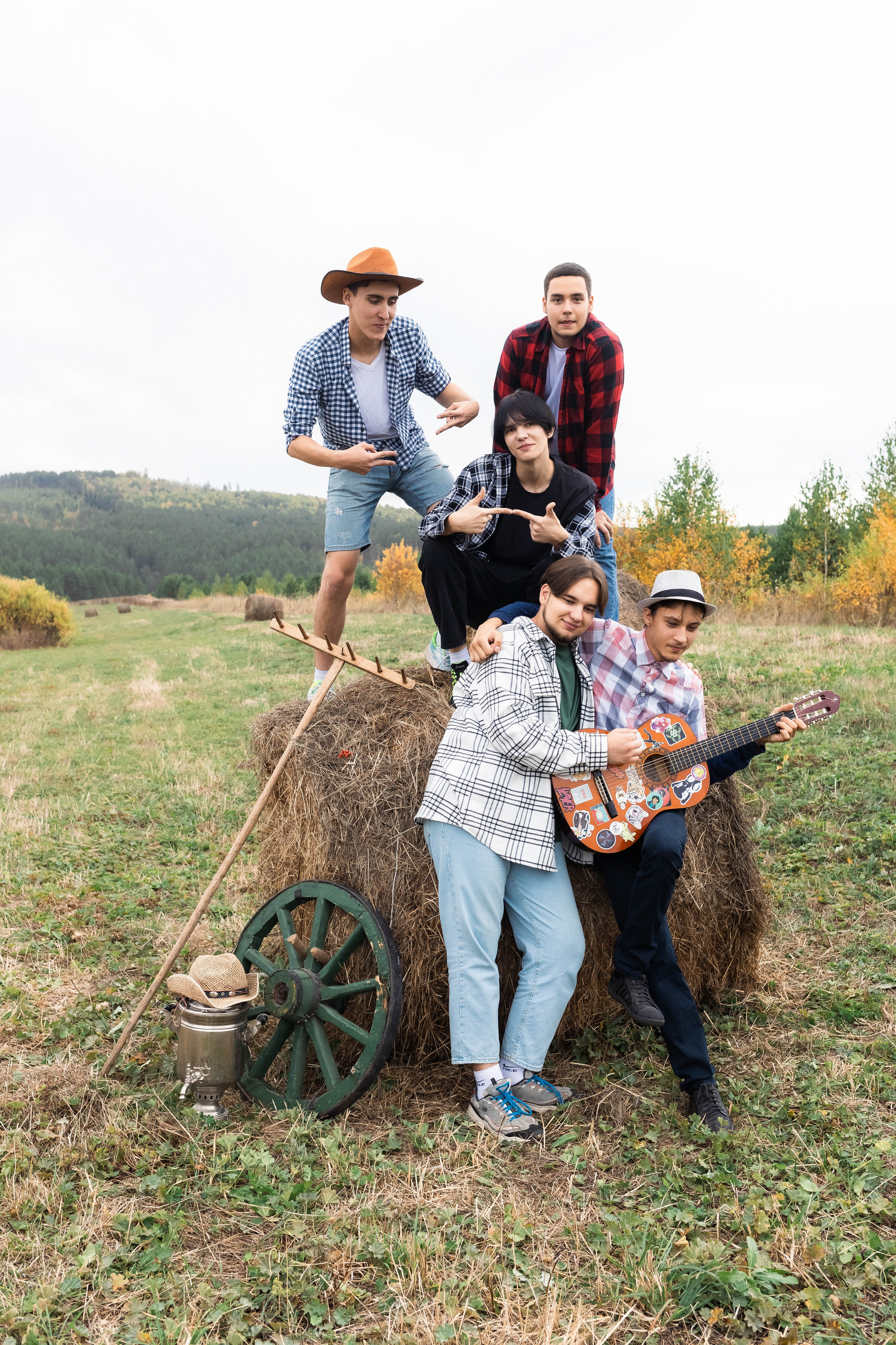 Выпускники 2023. Фотограф Регина Даниловна Усть — Катав