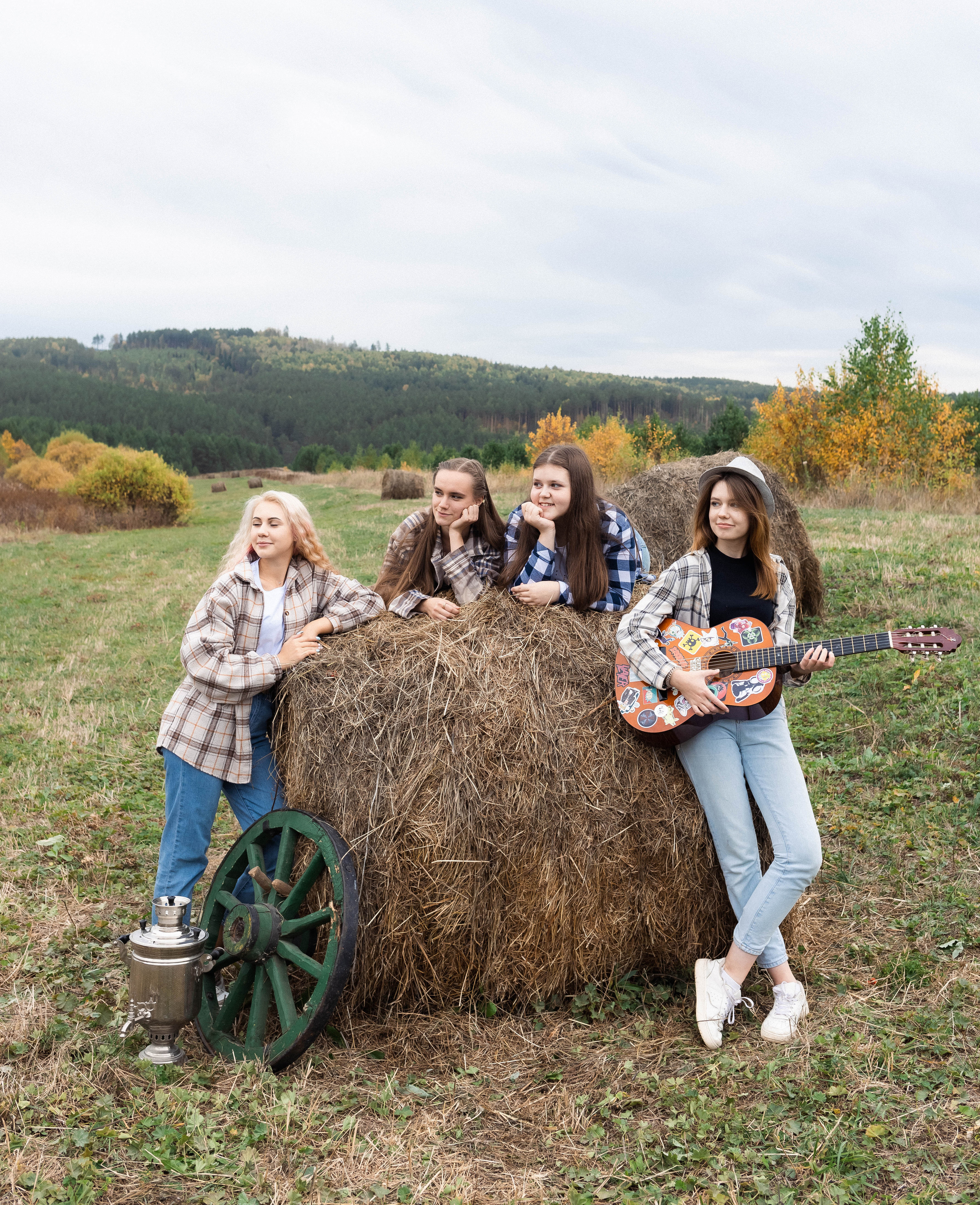 Выпускники 2023. Фотограф Регина Даниловна Усть — Катав