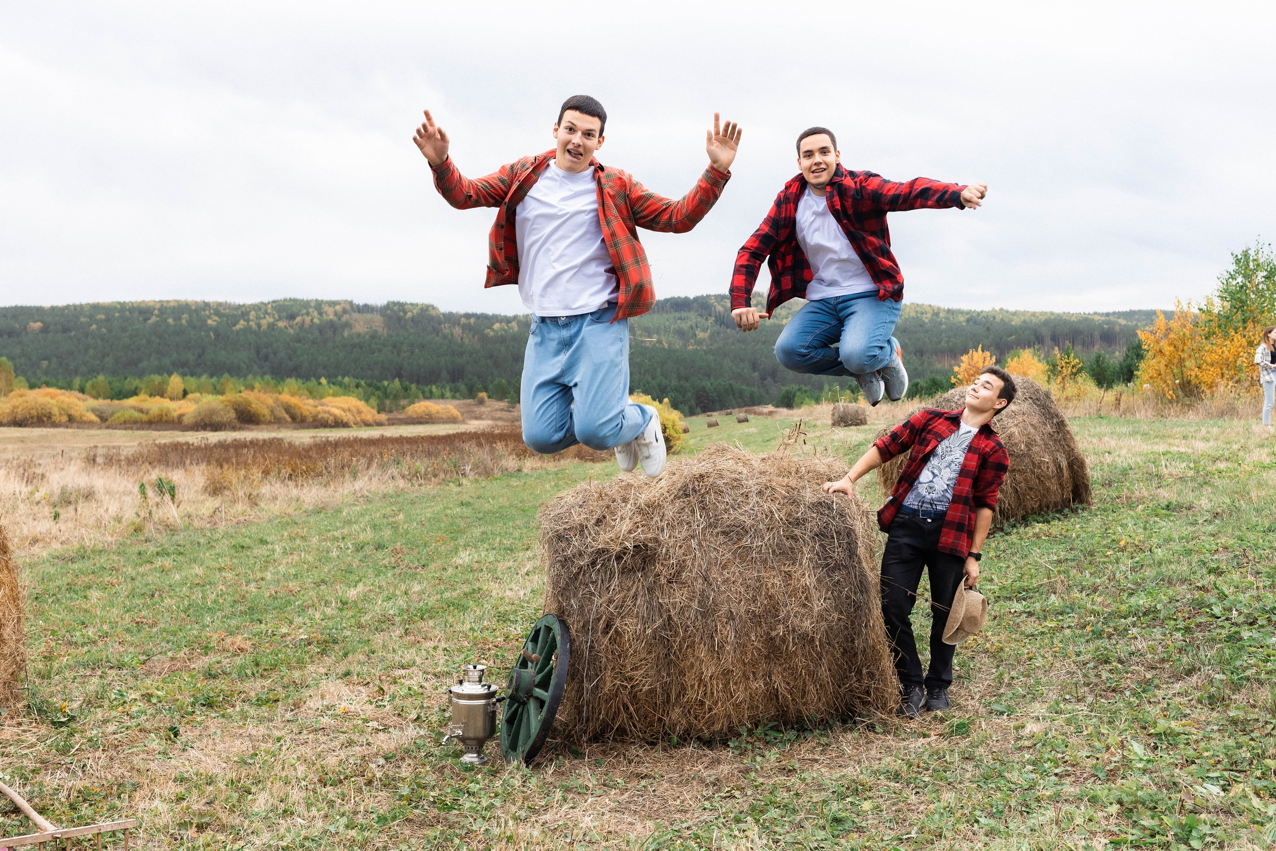 Выпускники 2023. Фотограф Регина Даниловна Усть — Катав