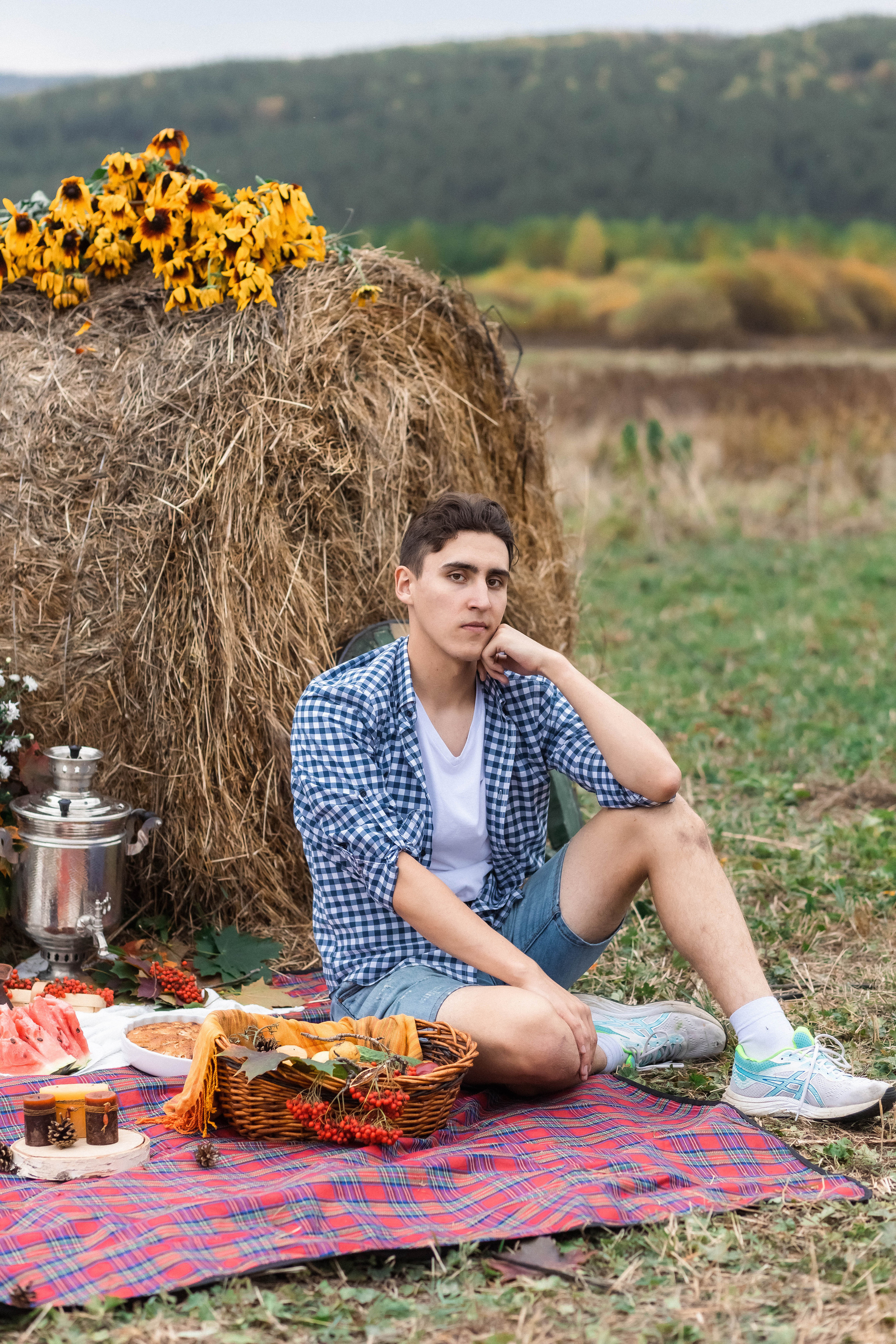 Выпускники 2023. Фотограф Регина Даниловна Усть — Катав