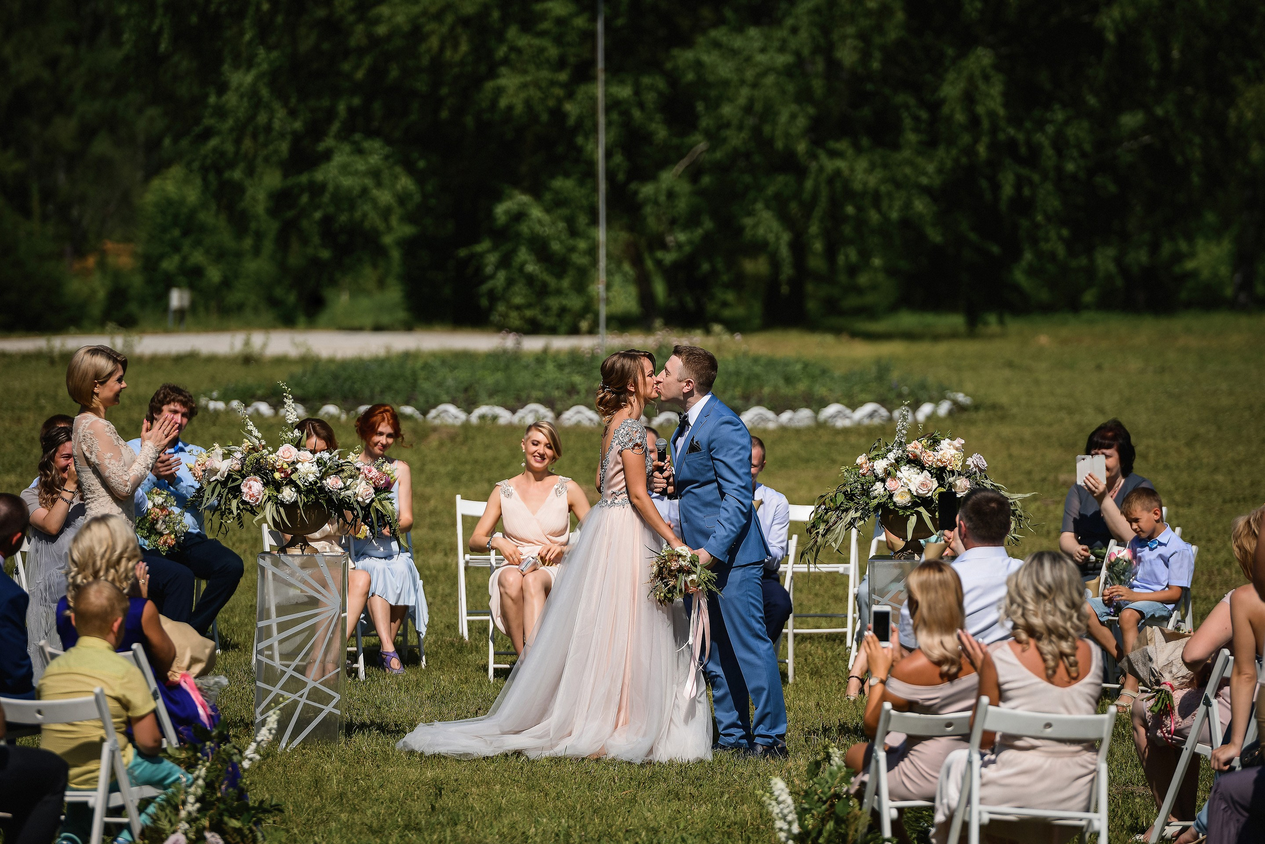 💐 Радик и Яна — душевная загородная свадьба в Villatic | Теплые фото под Красноярском. 📸 Свадебный и семейный фотограф в Красноярске Тихомиров Евгений | 17 лет опыта | 800+ свадеб