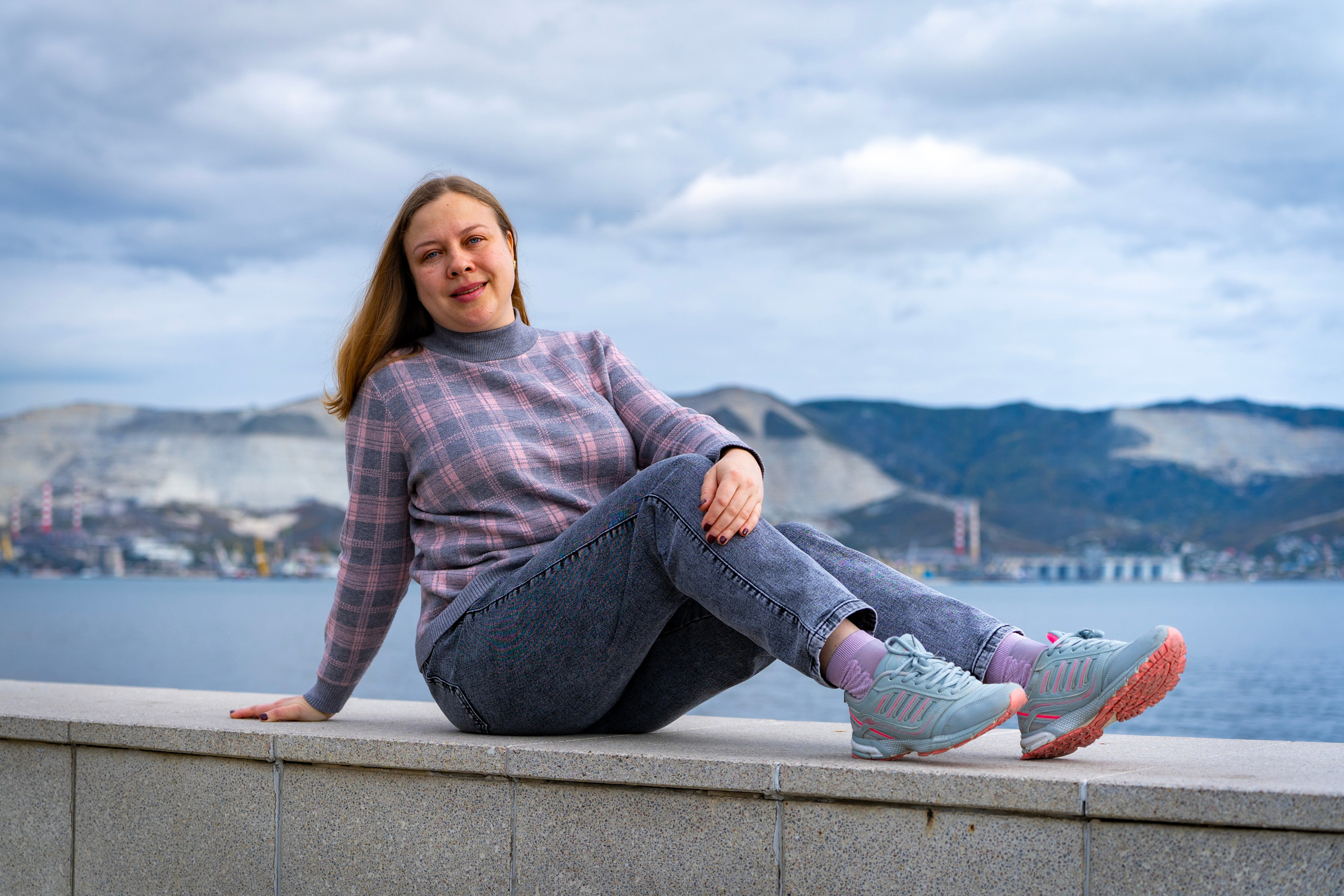 Фотосессия в Новороссийске осенью. Семейный и детский фотограф Екатерина Черняева. Снимаю портреты, love story, фотопрогулки, работаю на улице, в кафе, студии, дома у клиента