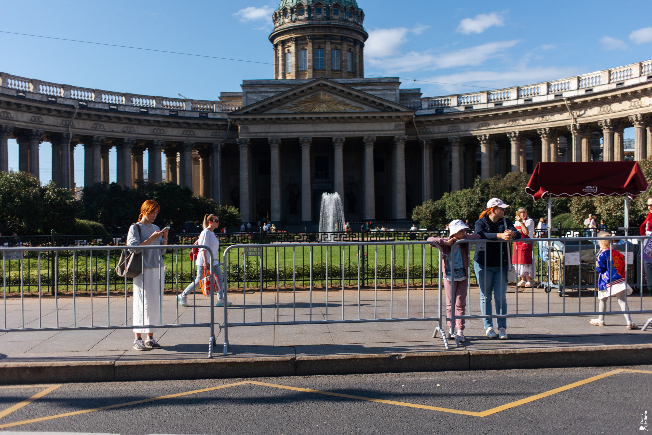 Полумарафон в Санкт-Петербурге все фотографии. პორტრეტის სტუდიის ფოტოგრაფი სენაკში დენის მილუტინი