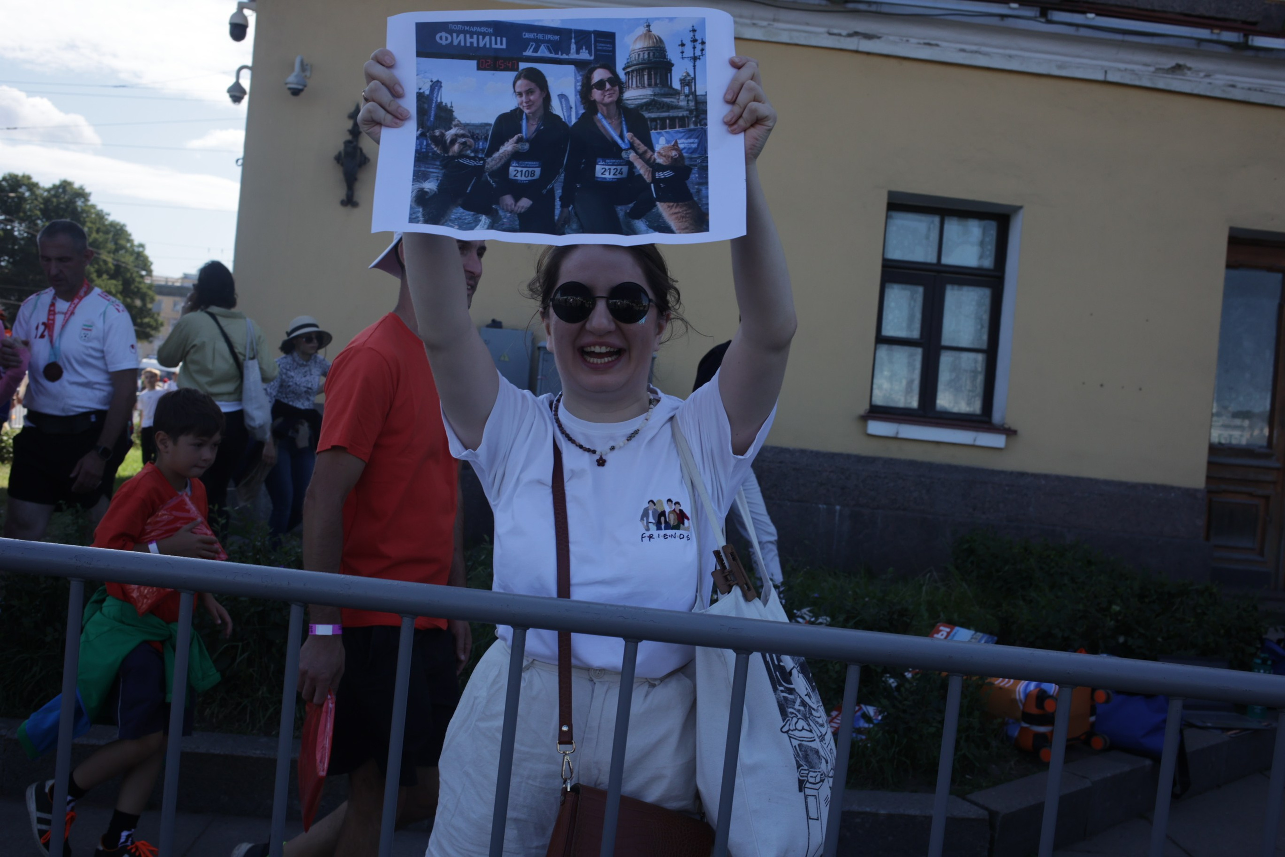 Полумарафон в Санкт-Петербурге все фотографии. პორტრეტის სტუდიის ფოტოგრაფი სენაკში დენის მილუტინი
