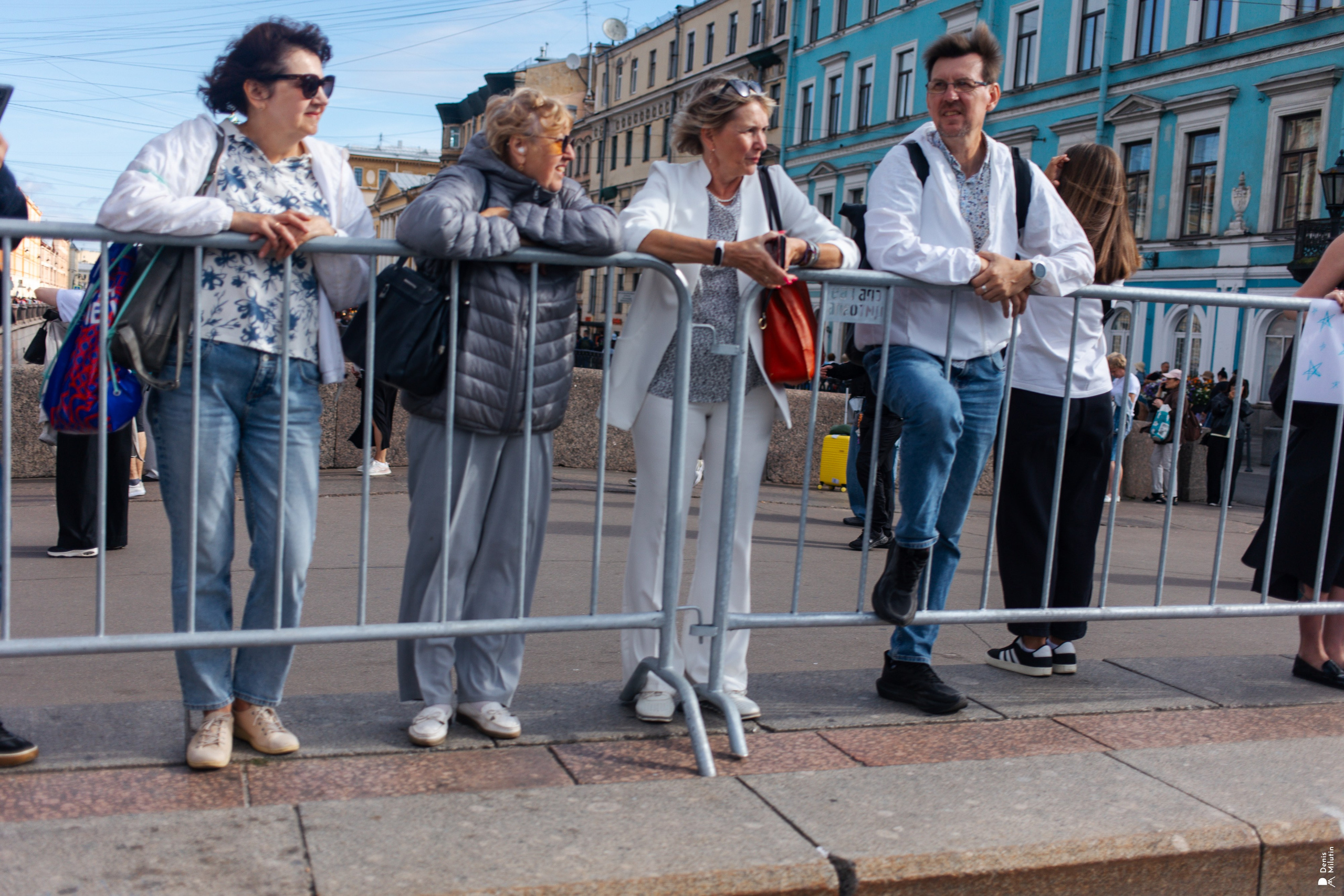 Полумарафон в Санкт-Петербурге все фотографии. პორტრეტის სტუდიის ფოტოგრაფი სენაკში დენის მილუტინი