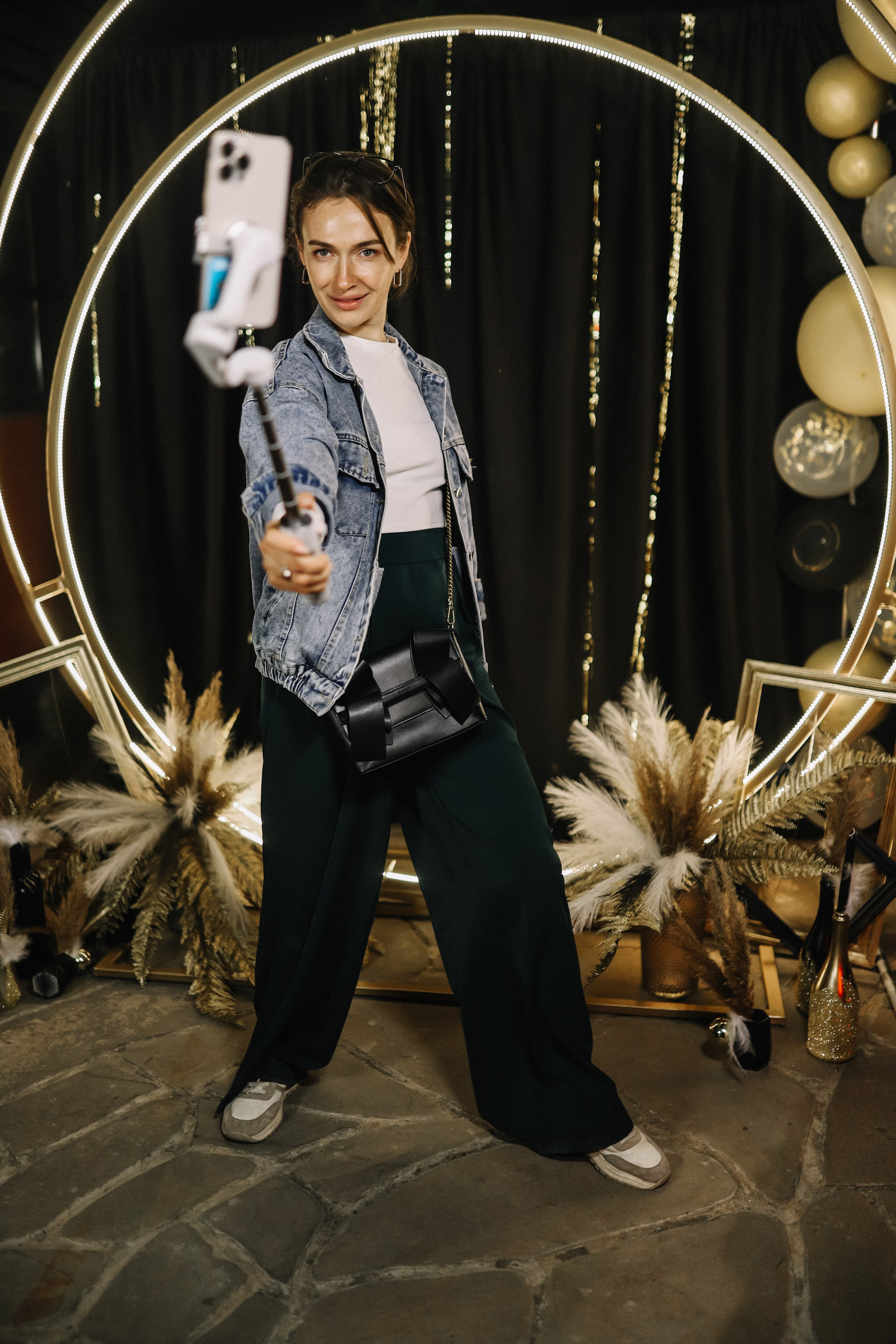 25.Диана и гости