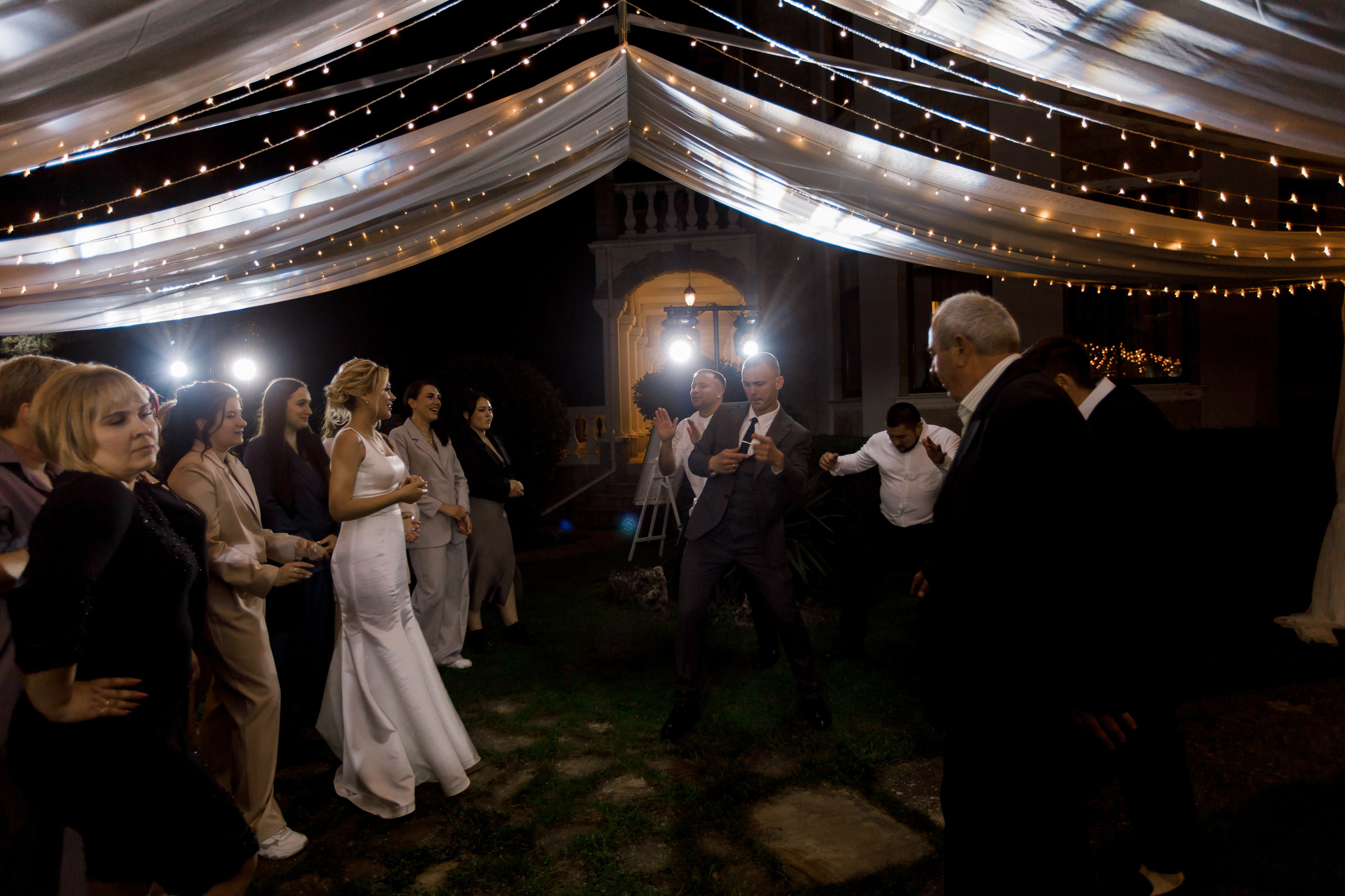 Денис и Алина. Белый замок. Фотограф Анна Лейман. Севастополь