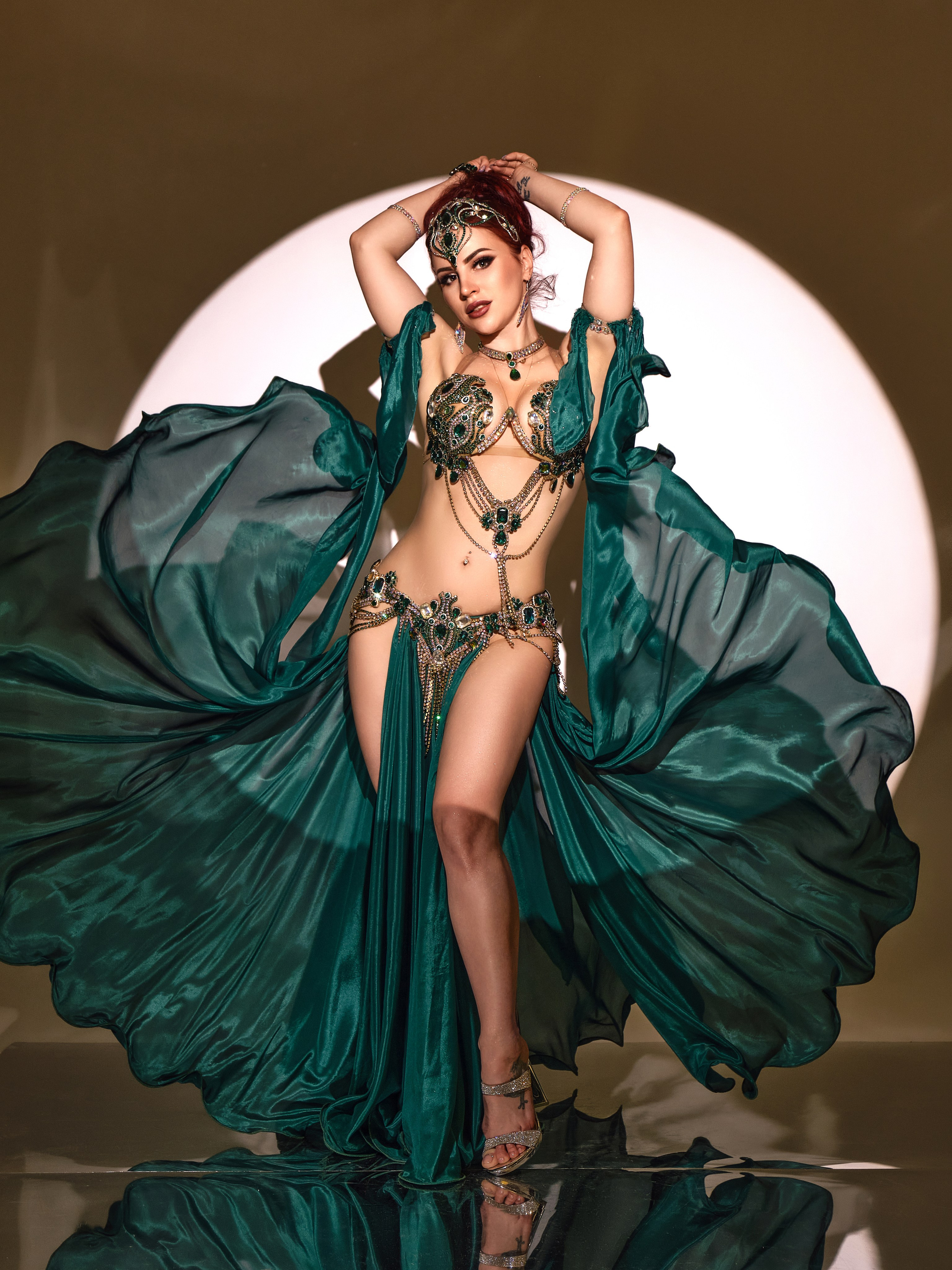 Портфолио для танцовщиц в Москве. Профессиональный фотограф в Москве Захар Ишутин