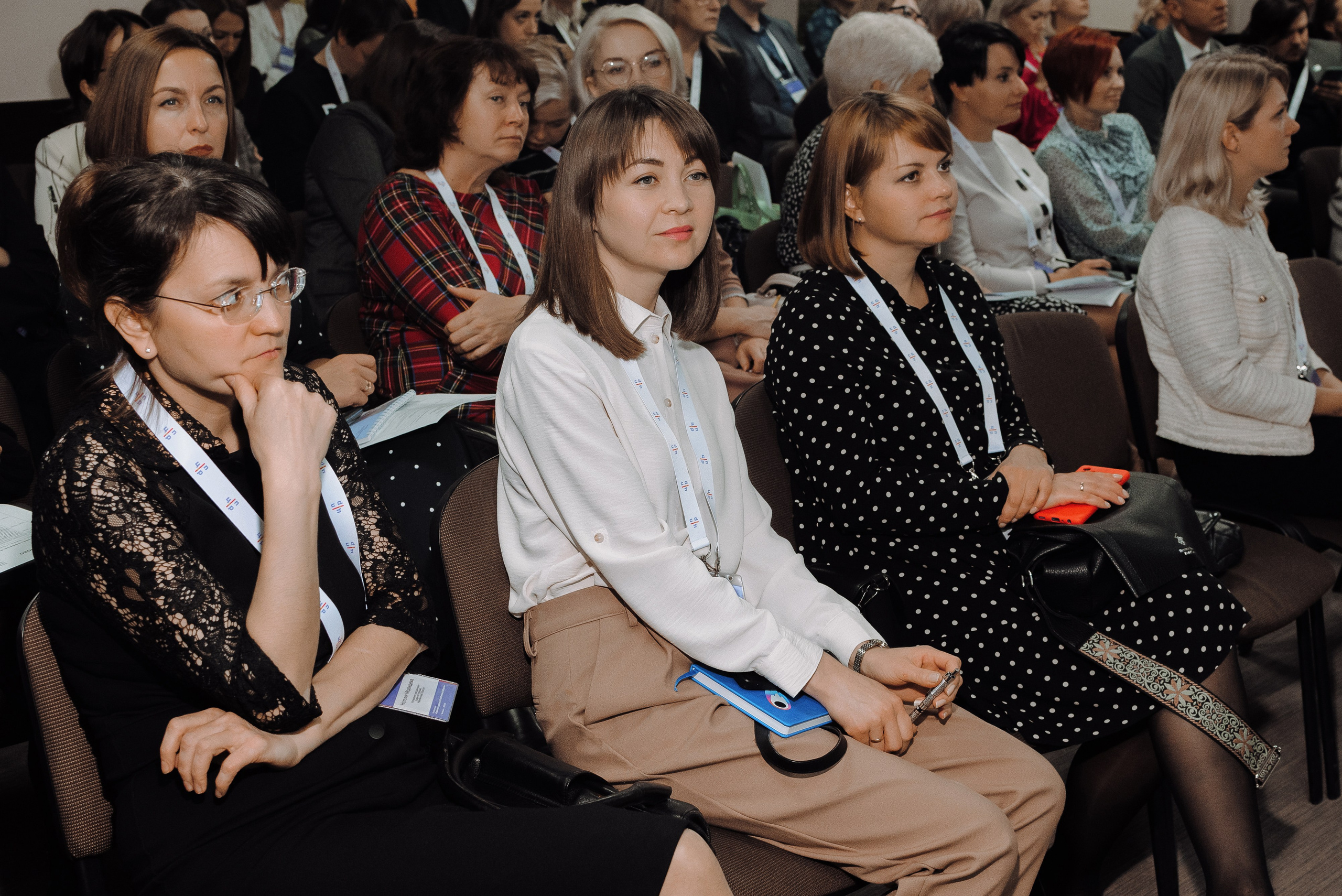 ОБЛАСТНАЯ КОНФЕРЕНЦИЯ «РАЗВИТИЕ ТУРИЗМА В ЧЕЛЯБИНСКОЙ ОБЛАСТИ». Репортажный фотограф Зуев Роман г. Челябинск