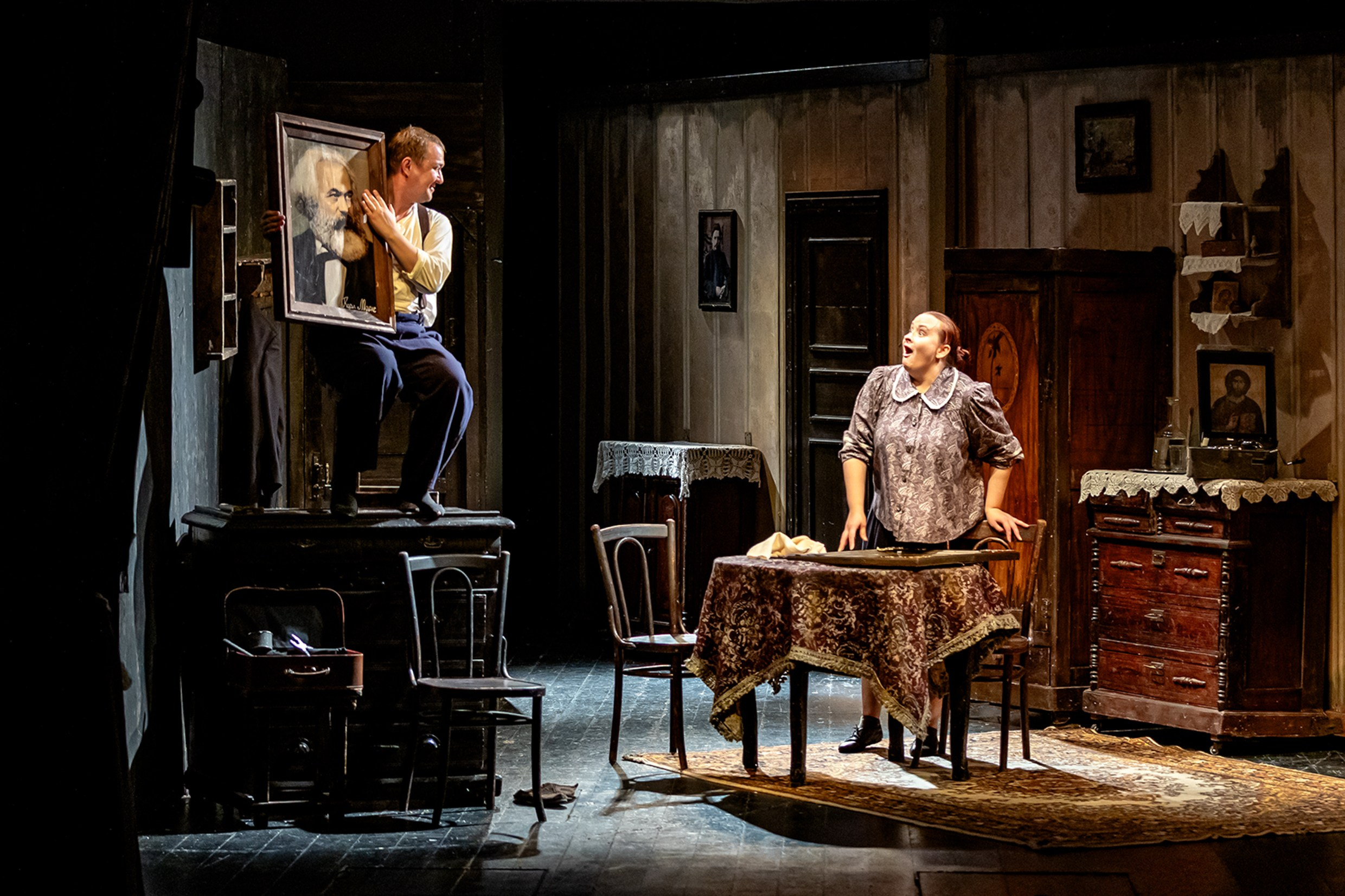Театр «У МОСТА» / «Мандат» август 2026 г. Sveta GOSHTAUTAS фотограф Пермь