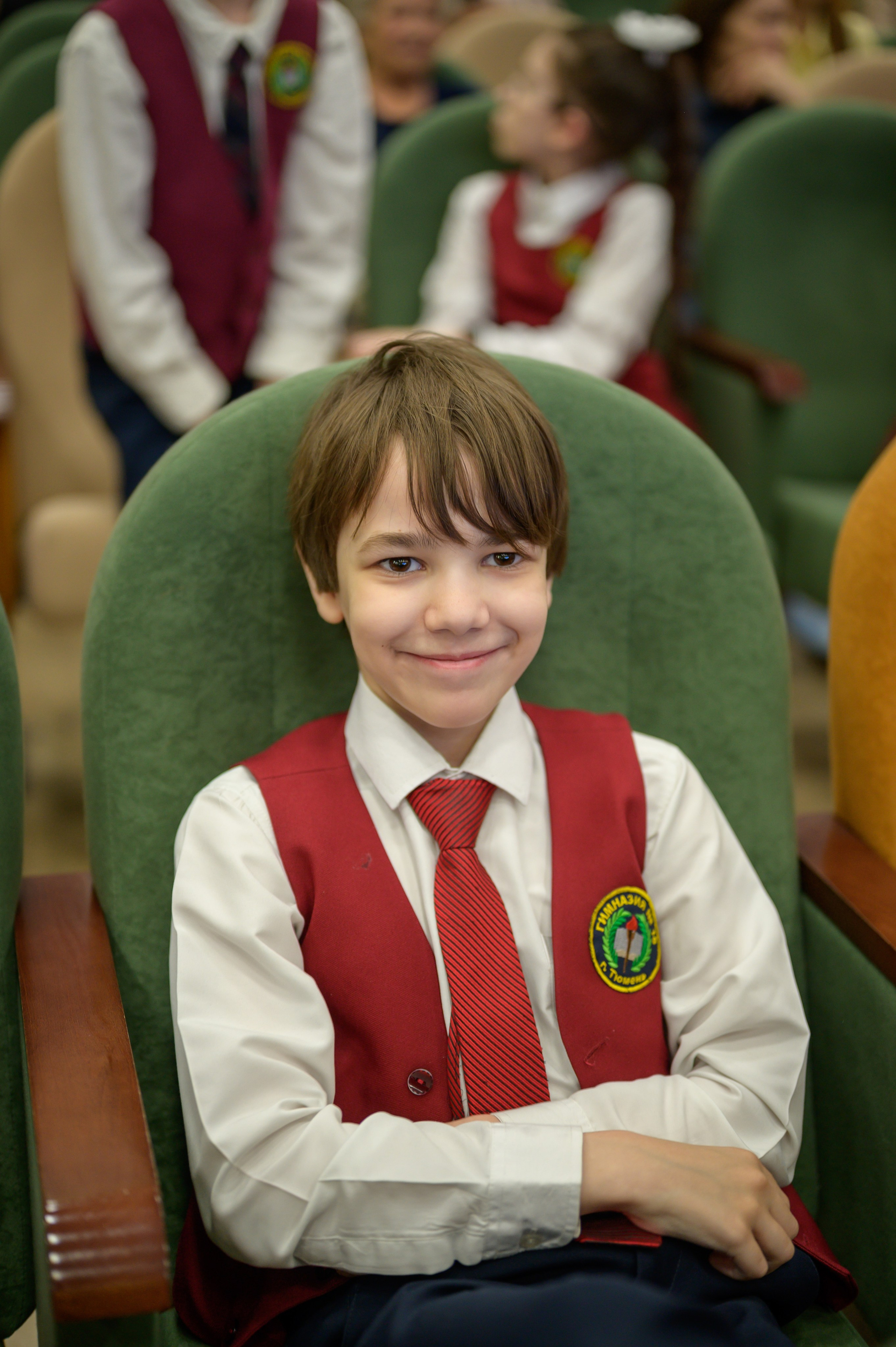 Выпускной 4Б гимназия № 16. Фотограф новорожденных, семейный детский в Тюмени Татьяна Морозова