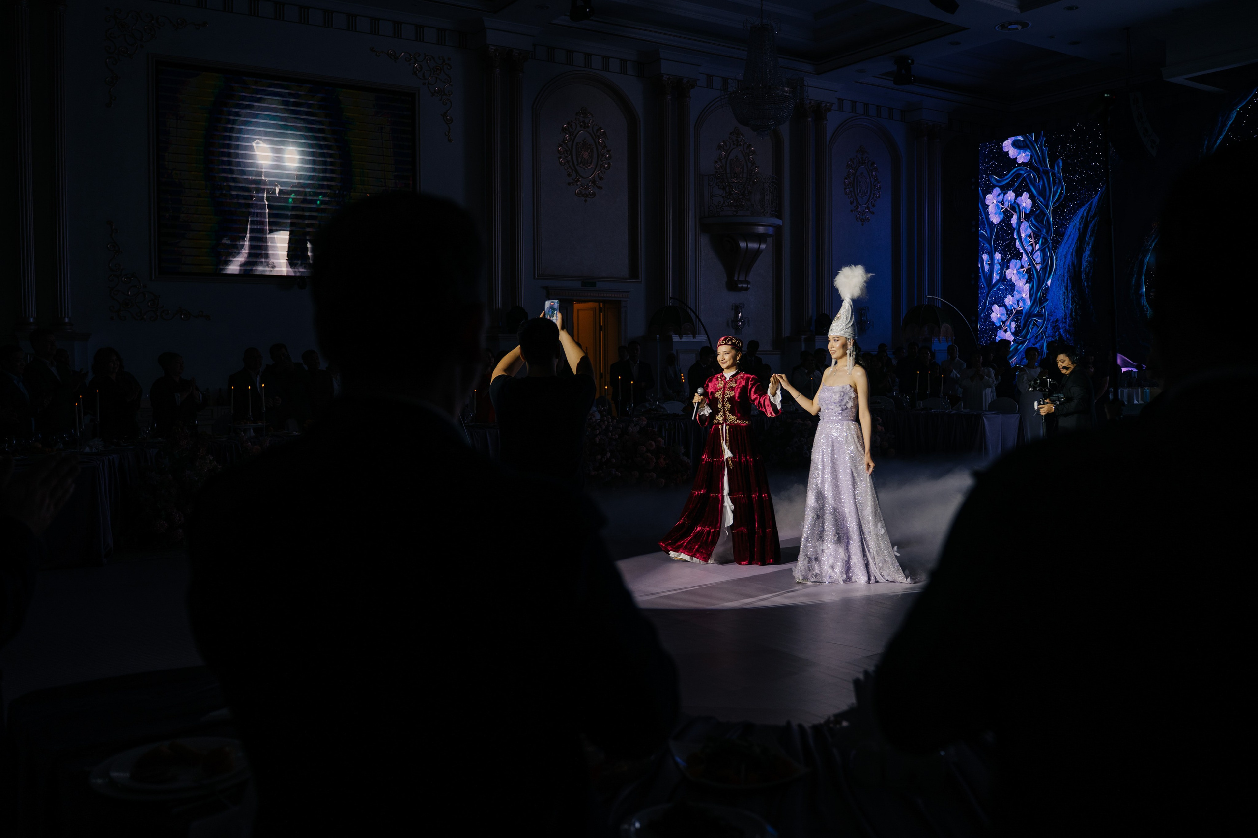 Ay-Dana Uzatu. ___________________________________________________