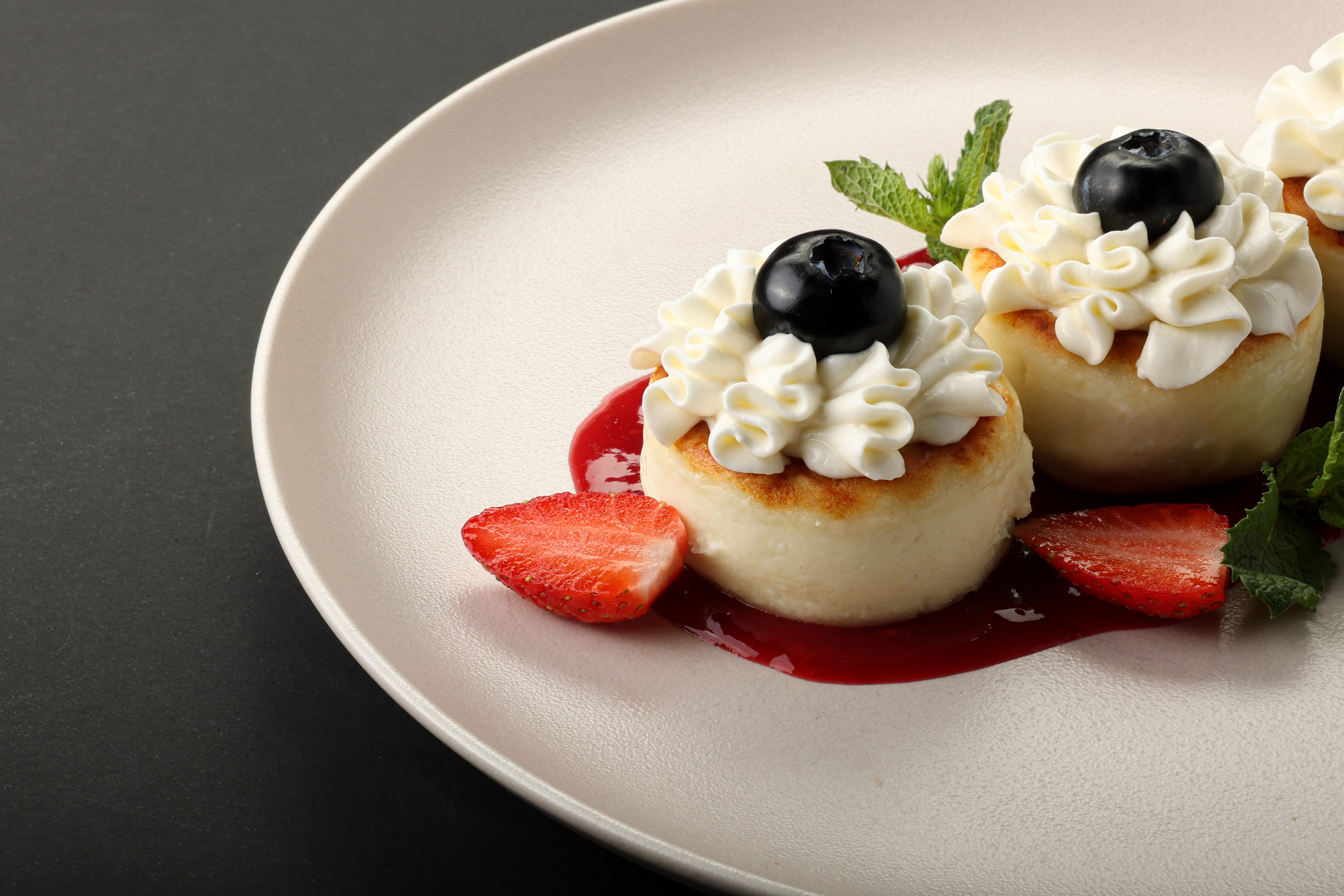 APPLEMANIA. Фотограф Самира Абдуллаева