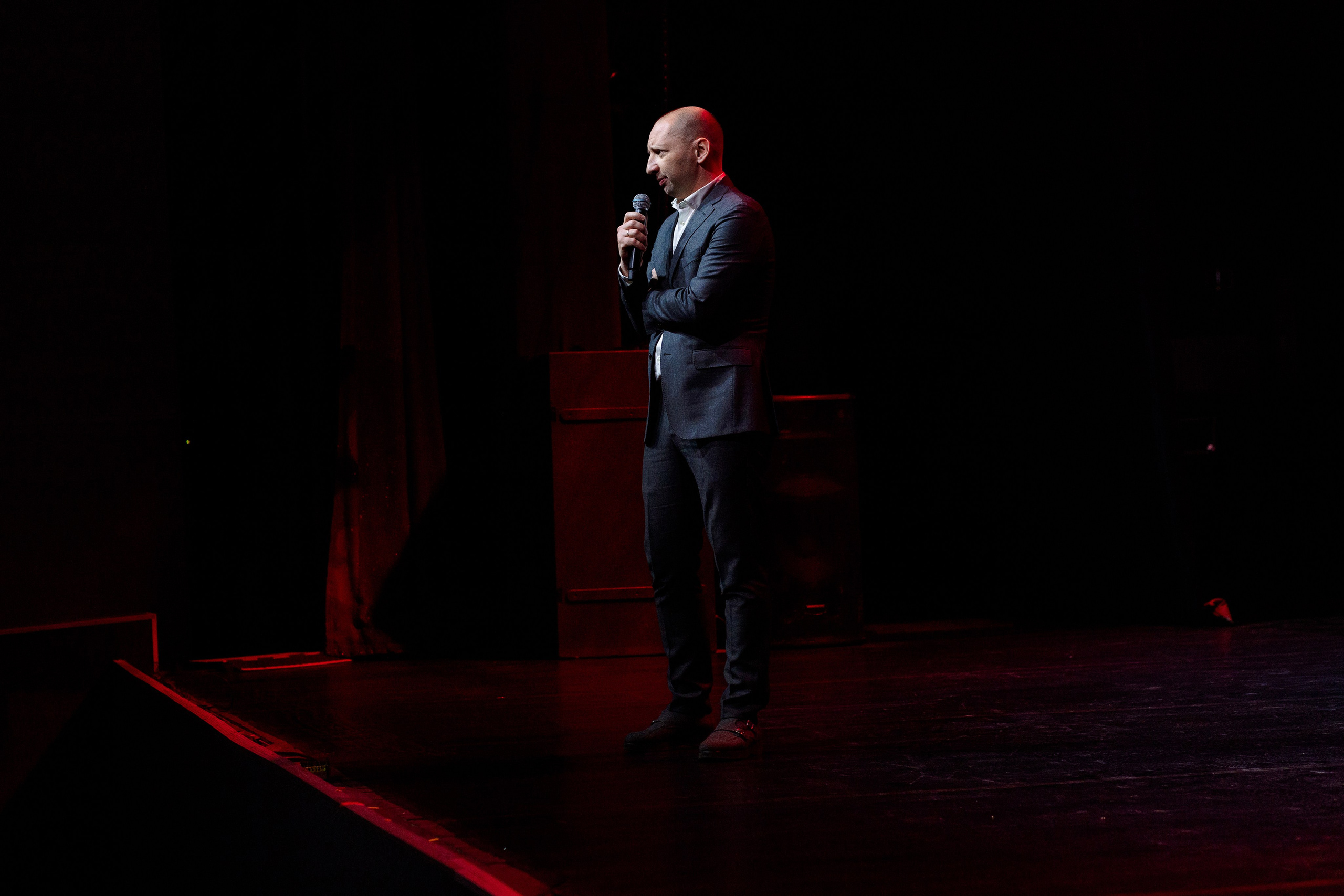 РЕПОРТАЖ: НОВЫЙ ГОД В ДК МЕТАЛЛУРГ. Профессиональный фотограф в Ижевске Леша Петров