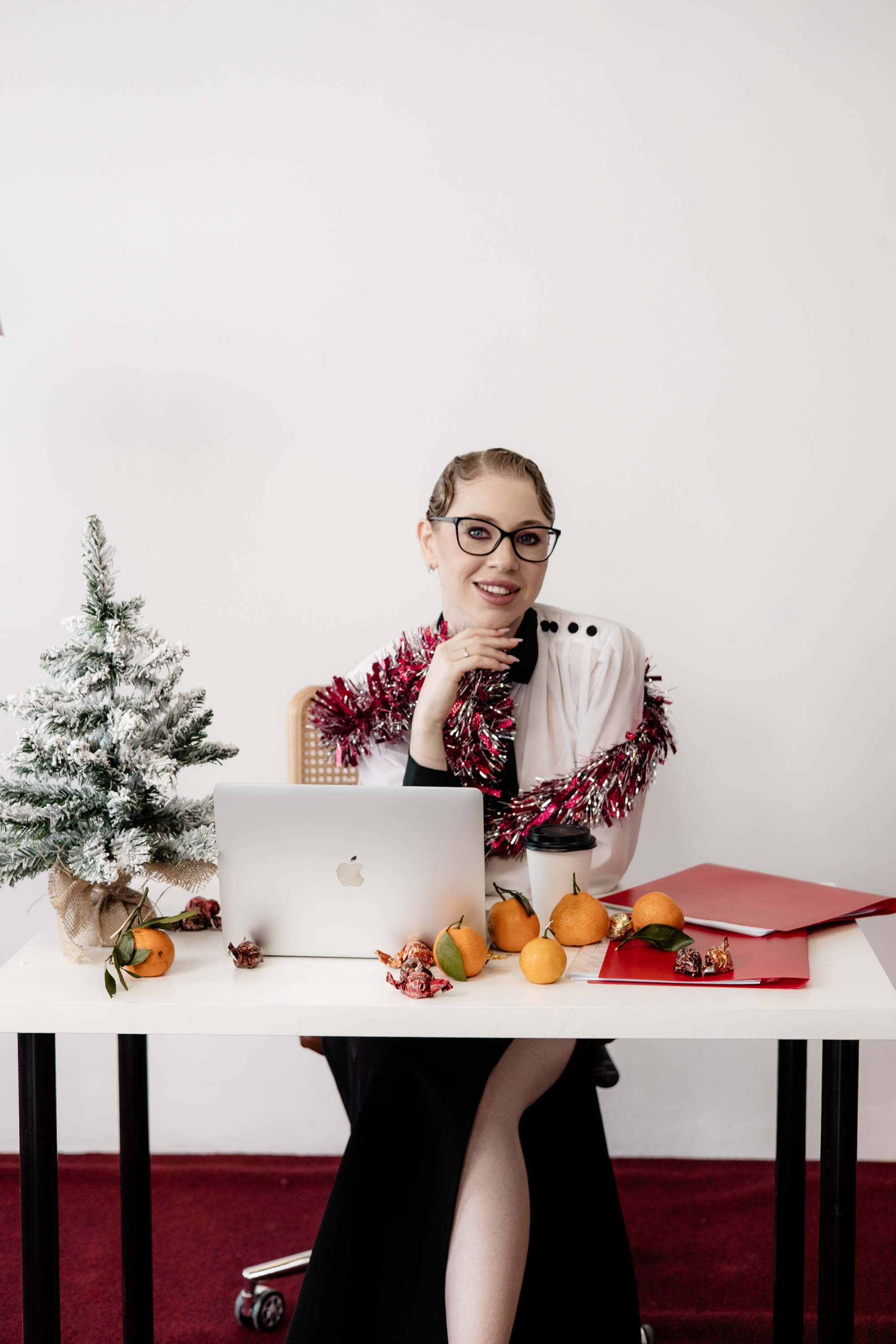 Дарья — new year office core