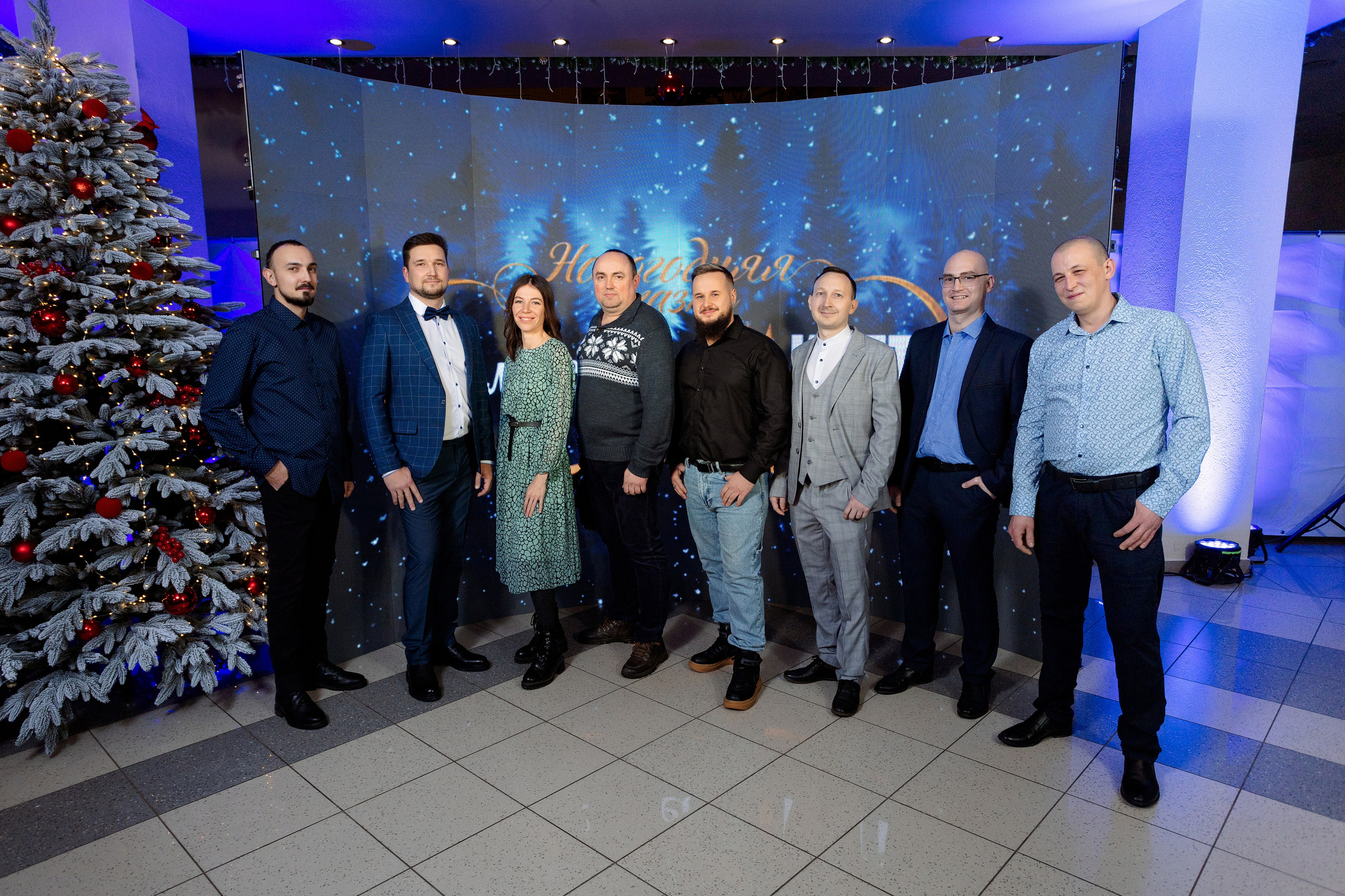 РЕПОРТАЖ: НОВЫЙ ГОД В ДК МЕТАЛЛУРГ. Профессиональный фотограф в Ижевске Леша Петров