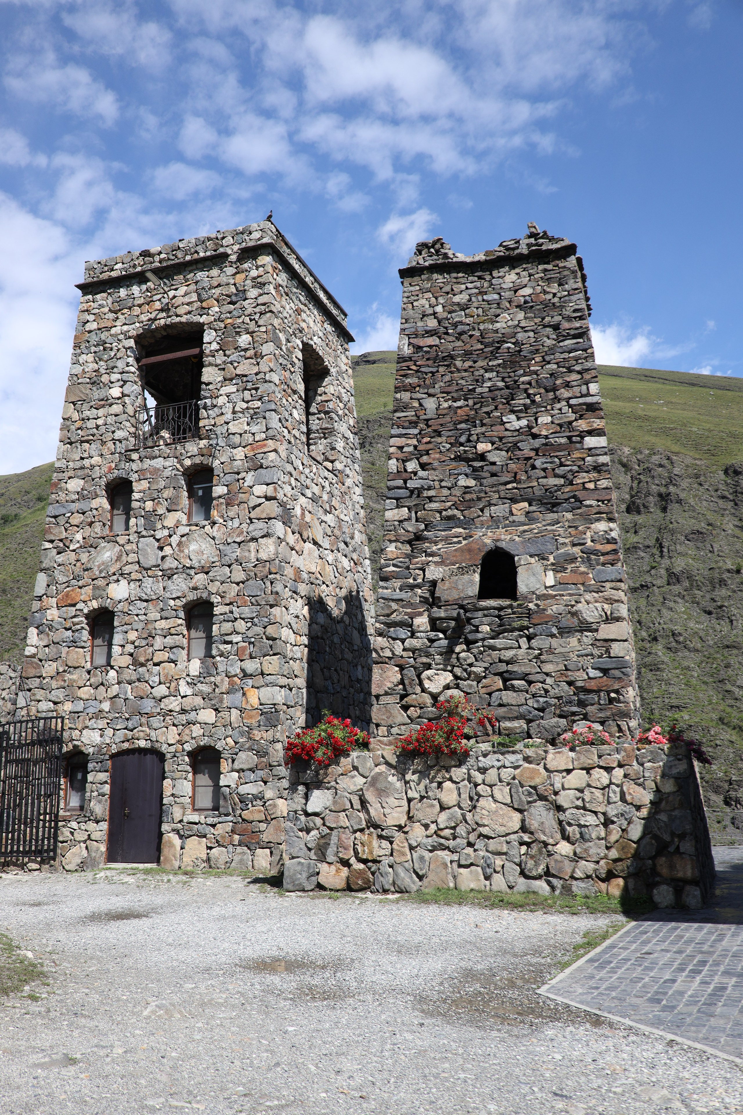 Северная Осетия июль 2025 год. Кармадон, Даргивз и Цей. Семейный детский фотограф Краснодарский край Оксана Колос