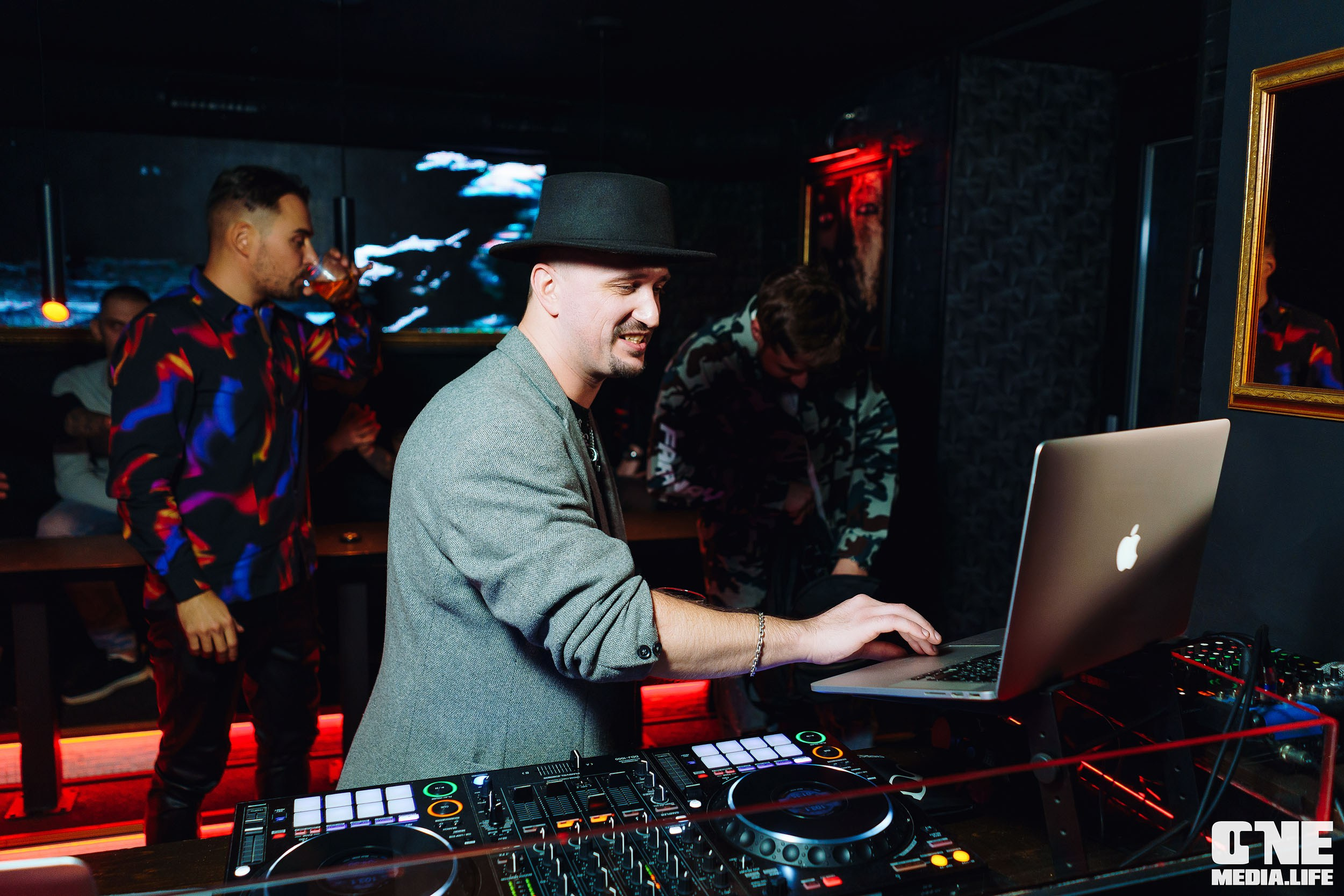 Фоторепортаж из Secret. One Media Life: фоторепортажи, фотоотчеты с мероприятий и заведений