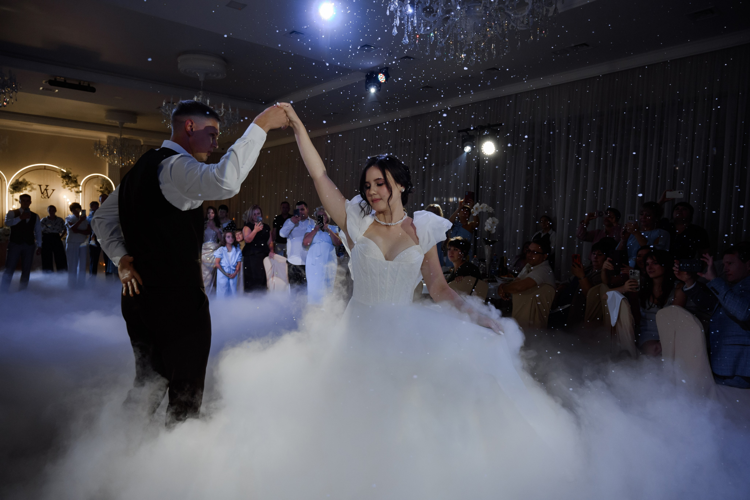 В + В. Свадебный фотограф в г. Астрахань. Так же выезжаю в другие города