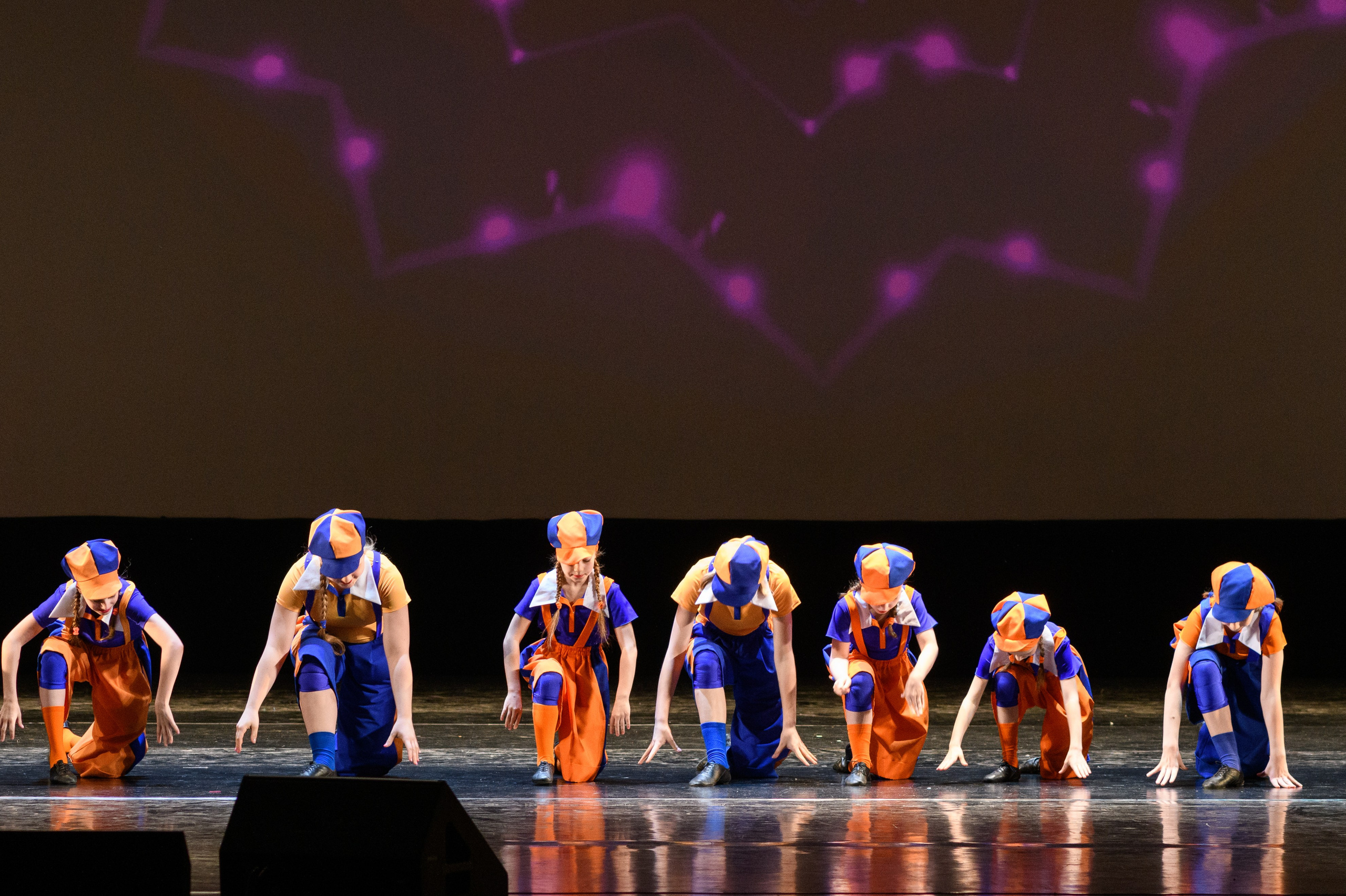 23 апреля, часть 2, БКЗ Октябрьский, г. Санкт-Петербург. Золотое яблочко