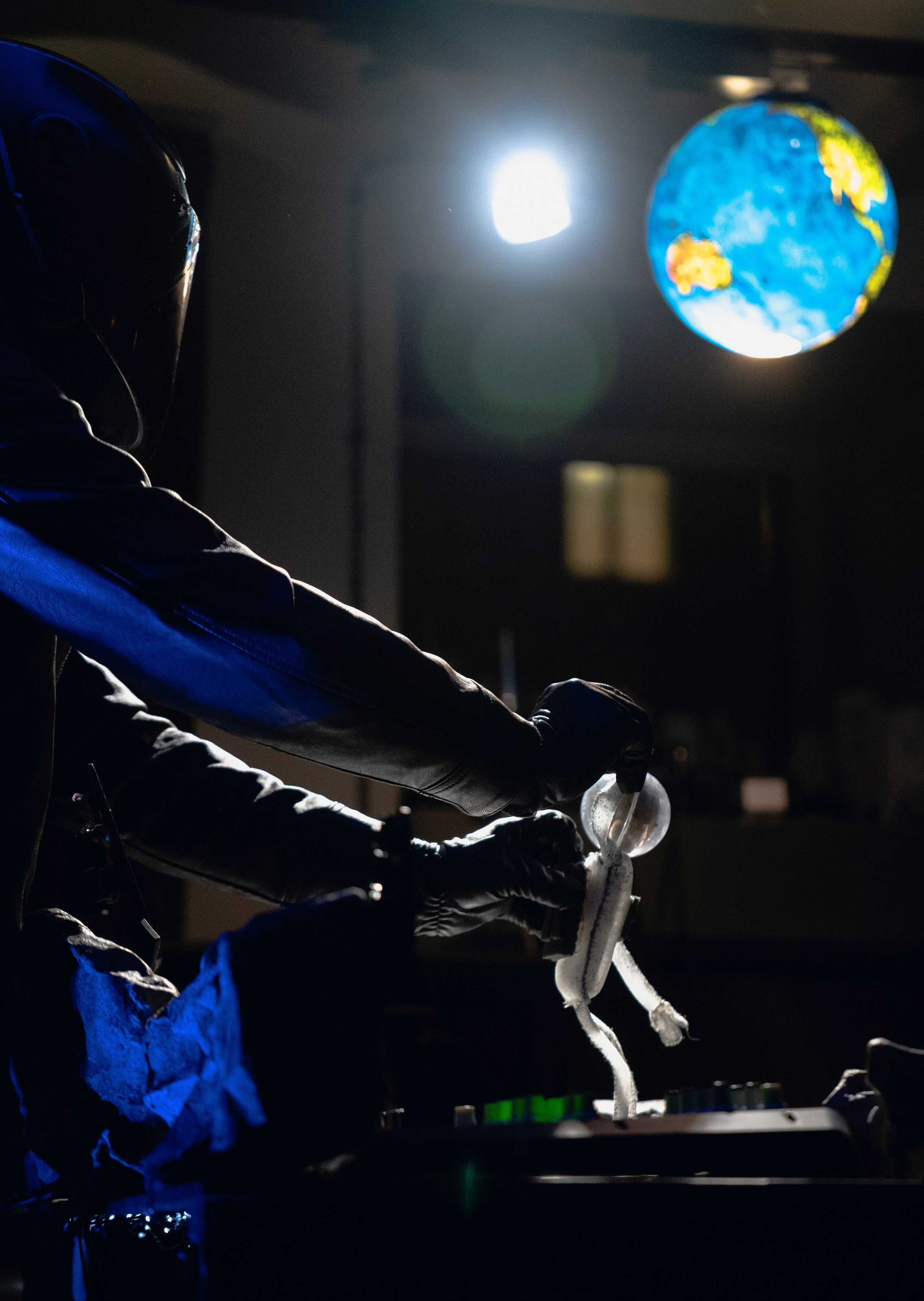 SINGLE. Режиссер и художник Алена Волкова (dir. Alena Volkova). Фотограф Ирина Соколенко Санкт-Петербург