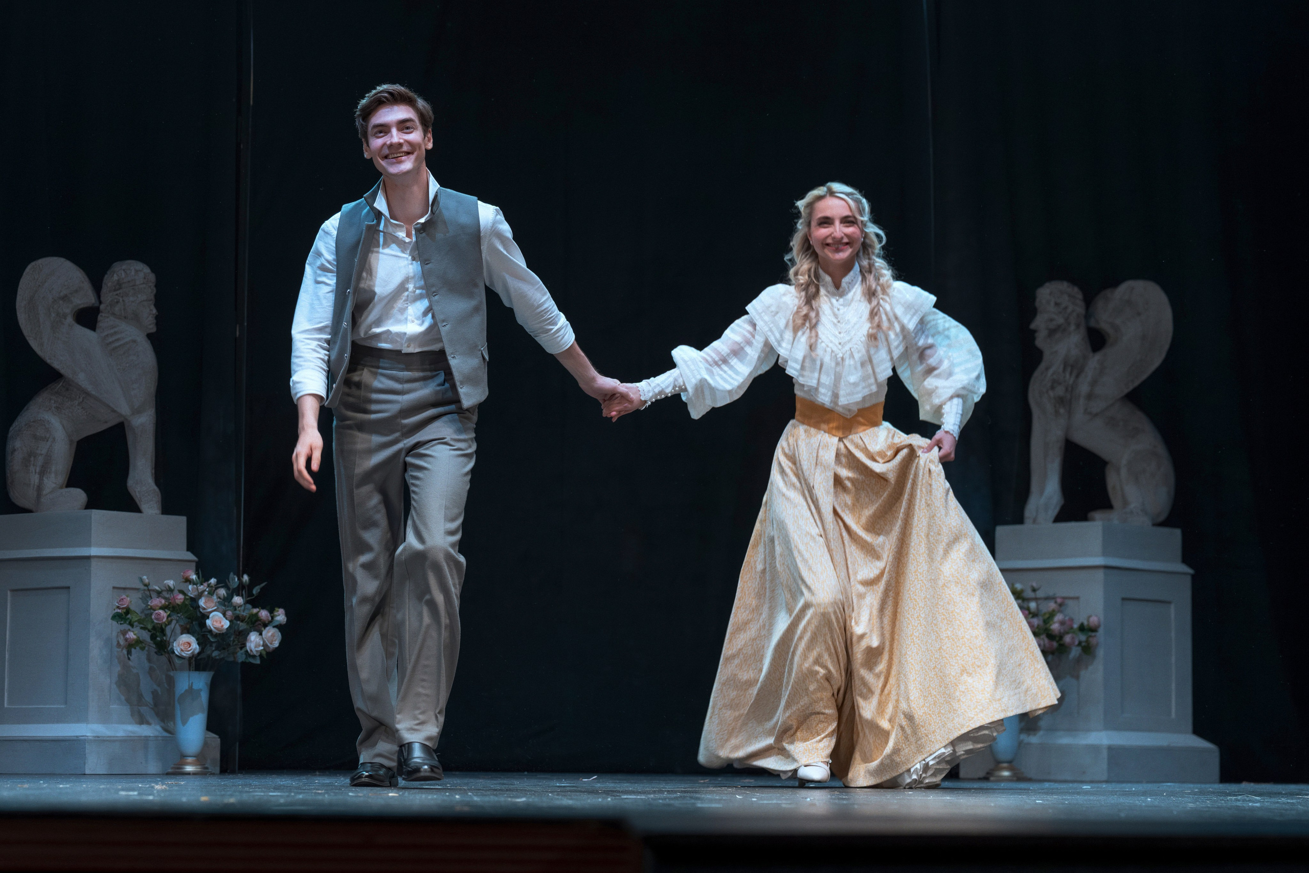 Театр Роста: Отцы и Дети. Сайт фотографа Сергея Абрамова