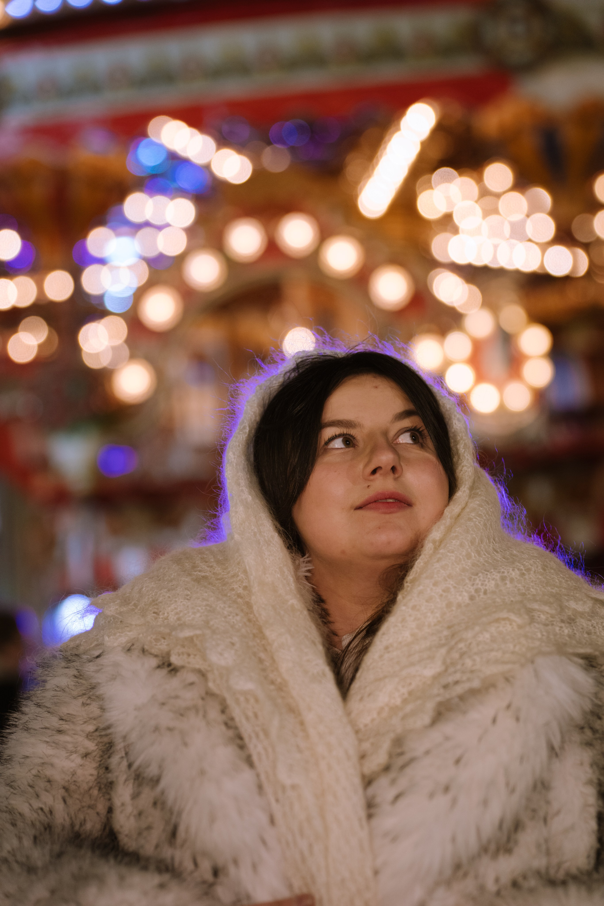 ПРОГУЛКА НА МАНЕЖНОЙ ПЛОЩАДИ ДЛЯ ДЕВУШКИ ПЕРЕД НОВЫМ ГОДОМ (НОВОГОДНЯЯ ФОТОСЕССИИЯ НА МАНЕЖНОЙ ПЛОЩАДИ). Профессиональный фотограф, Санкт-Петербург — Виктория Богомолова