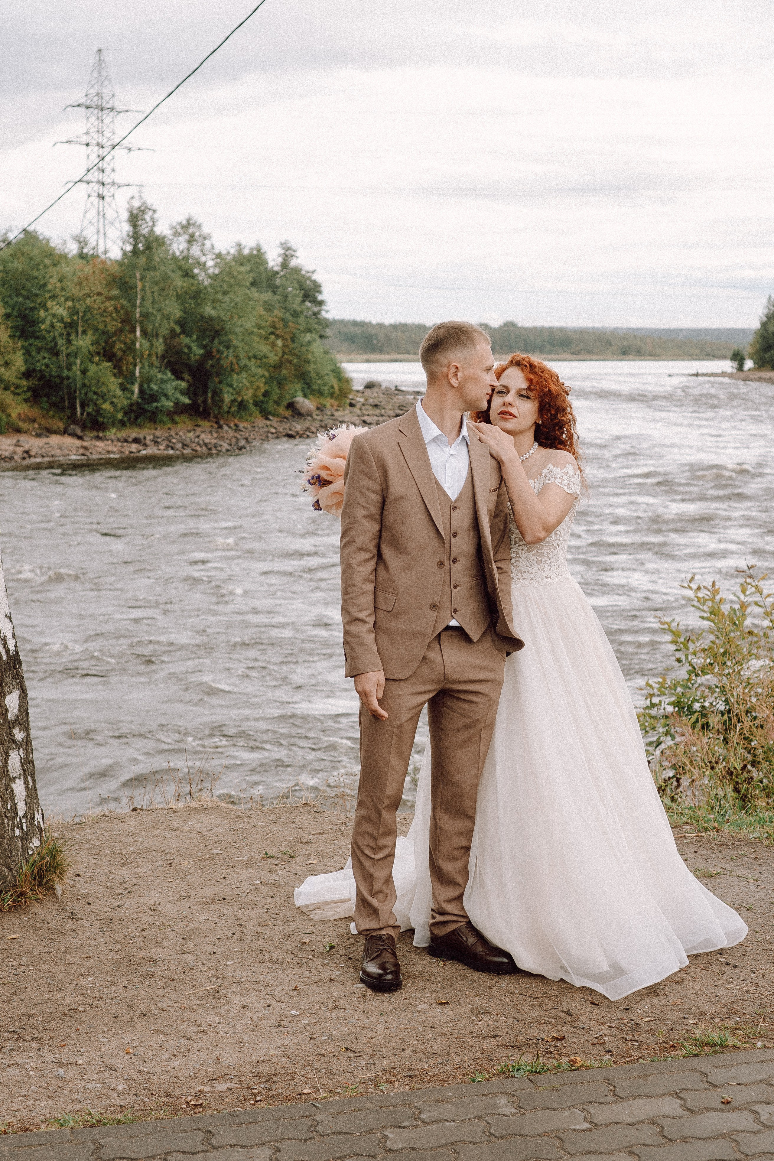 СВАДЕБНАЯ ФОТОСЕССИИЯ ПАРЫ В ГОРОДЕ ПРИОЗЕРСК В СОСНОВОМ ЛЕСУ И С ПИКАПОМ. Профессиональный фотограф, Санкт-Петербург — Виктория Богомолова