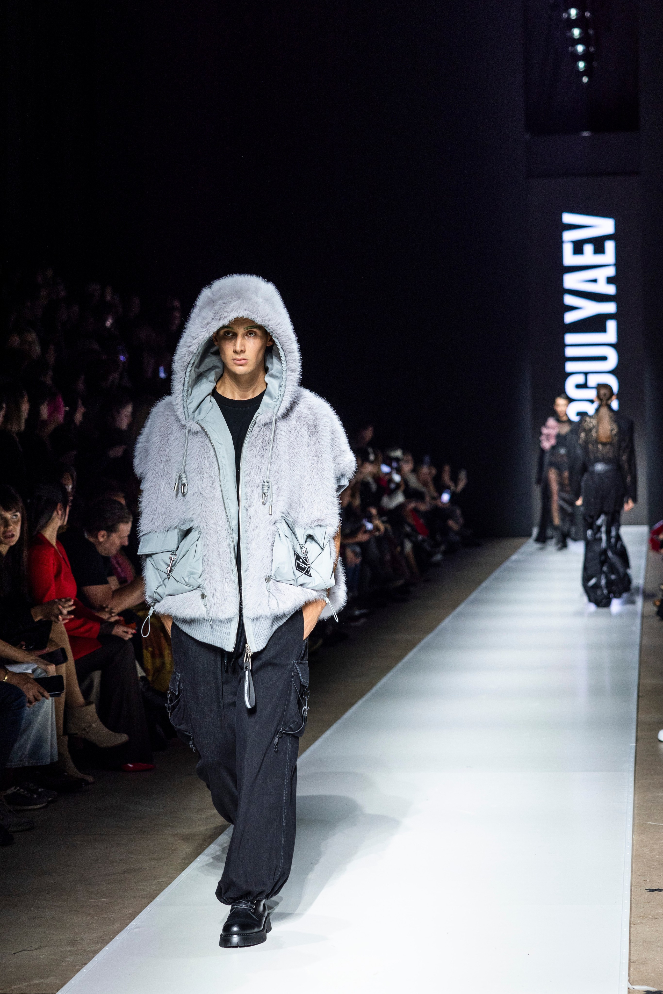 Показ Игоря Гуляева 2024. Фотограф в Москве Ира Никина