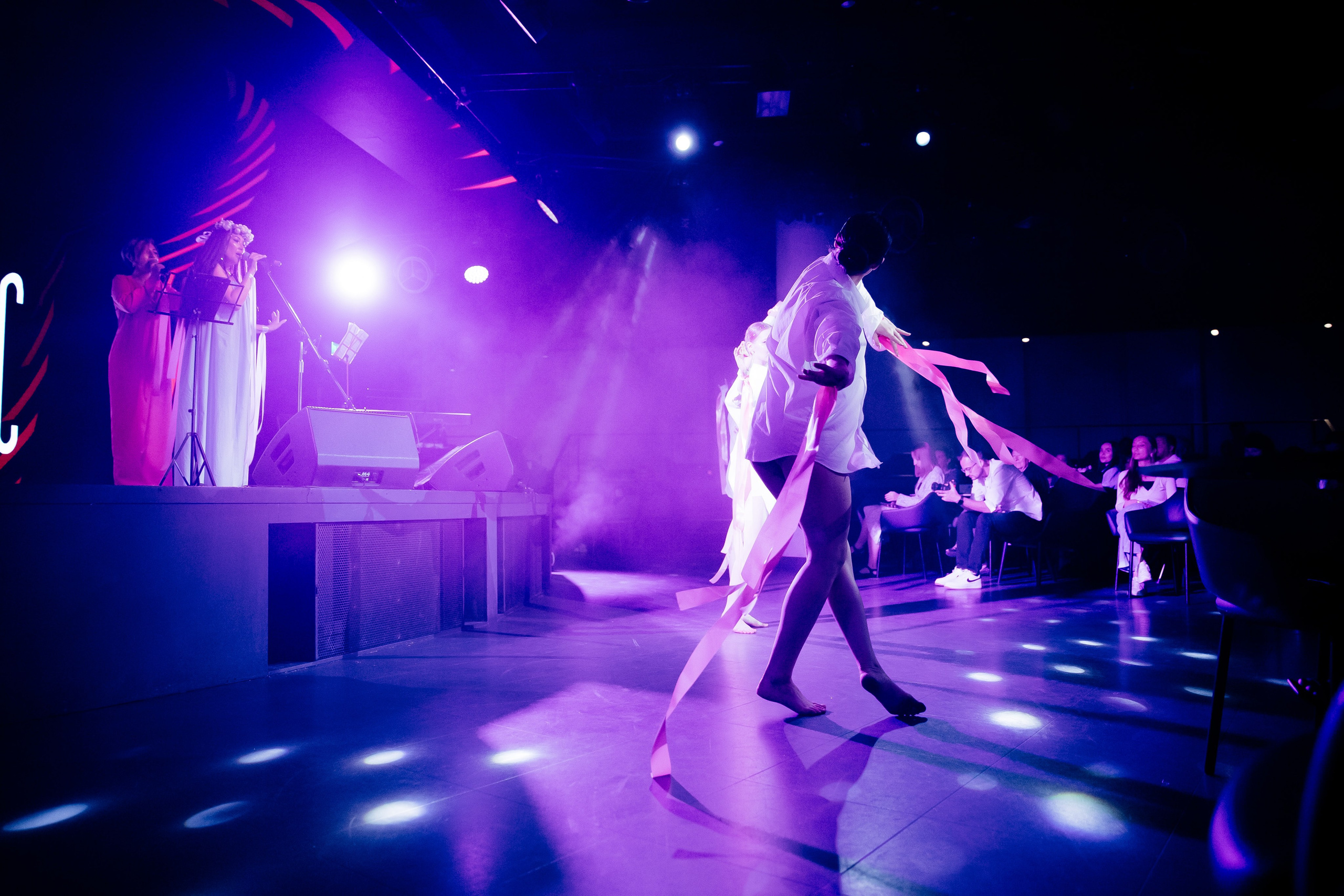 PRОГОЛОС ЕЛЬЦИН ЦЕНТР. Репортажный и портретный фотограф в Екатеринбурге Гизатуллин Марат