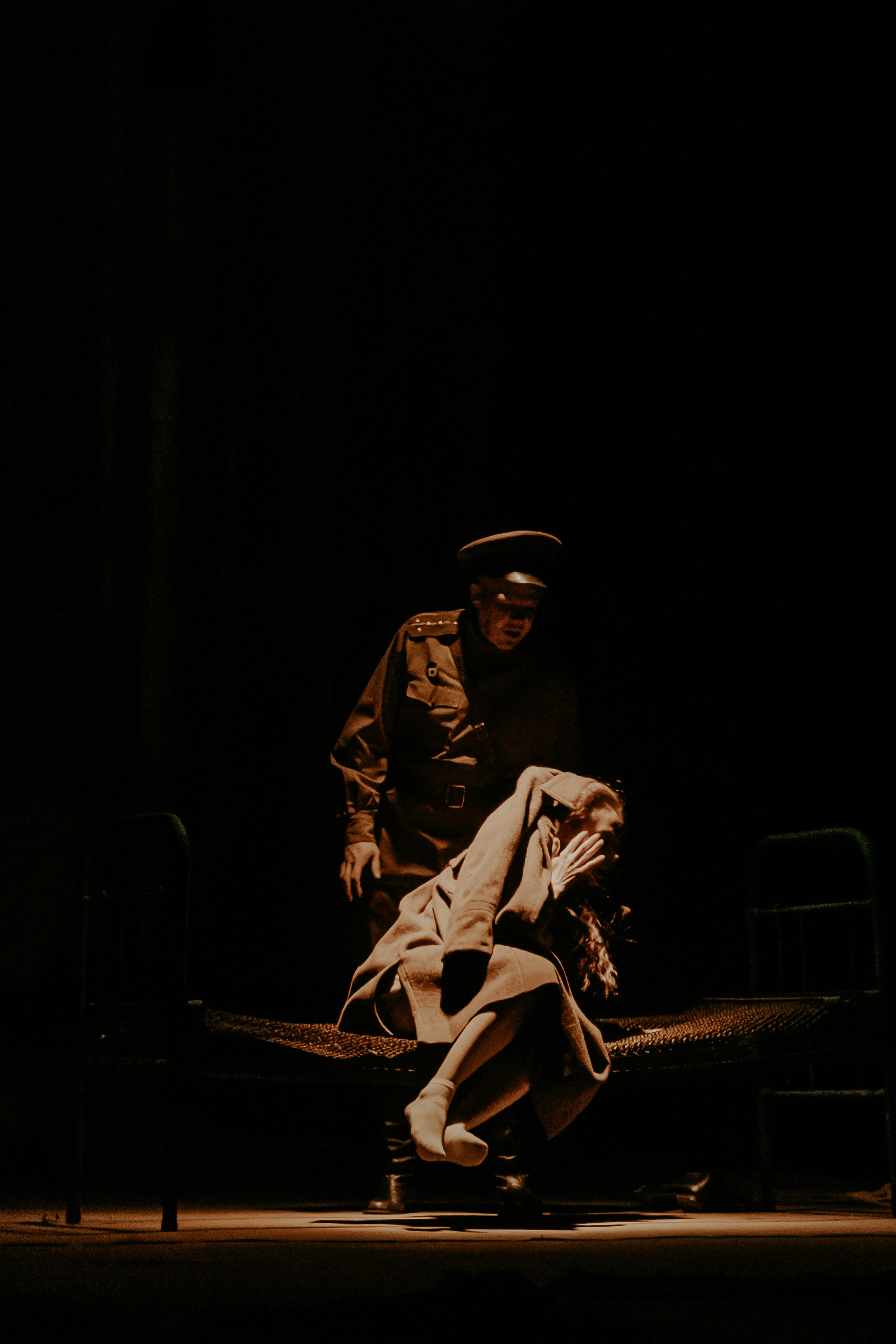 Театр Юного Зрителя " Не покидай меня». Фотограф Марк Файзулин