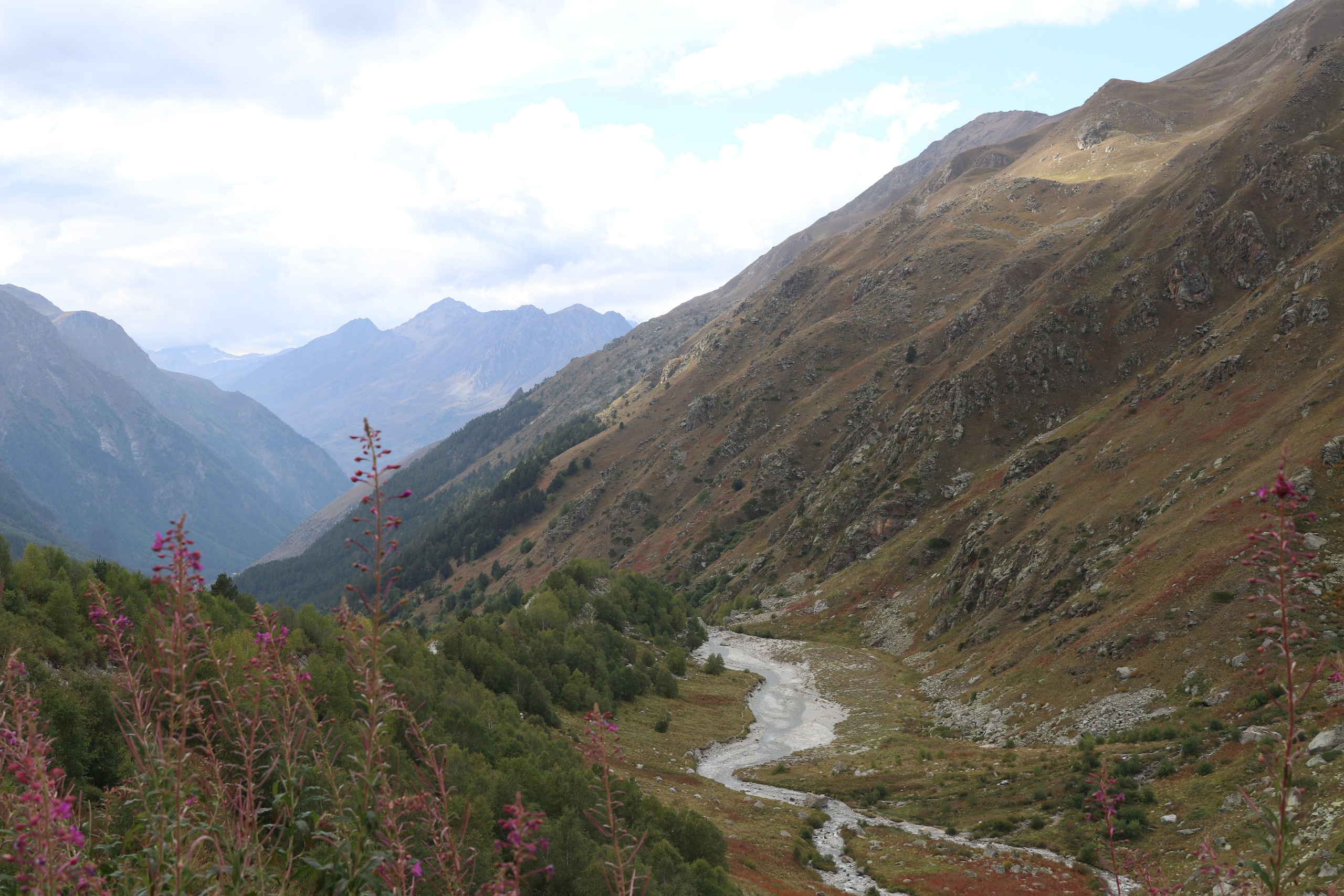Приэльбрусье. Сентябрь 2023. Путешественник-фотограф из Санкт-Петербурга Татьяна Свистулина