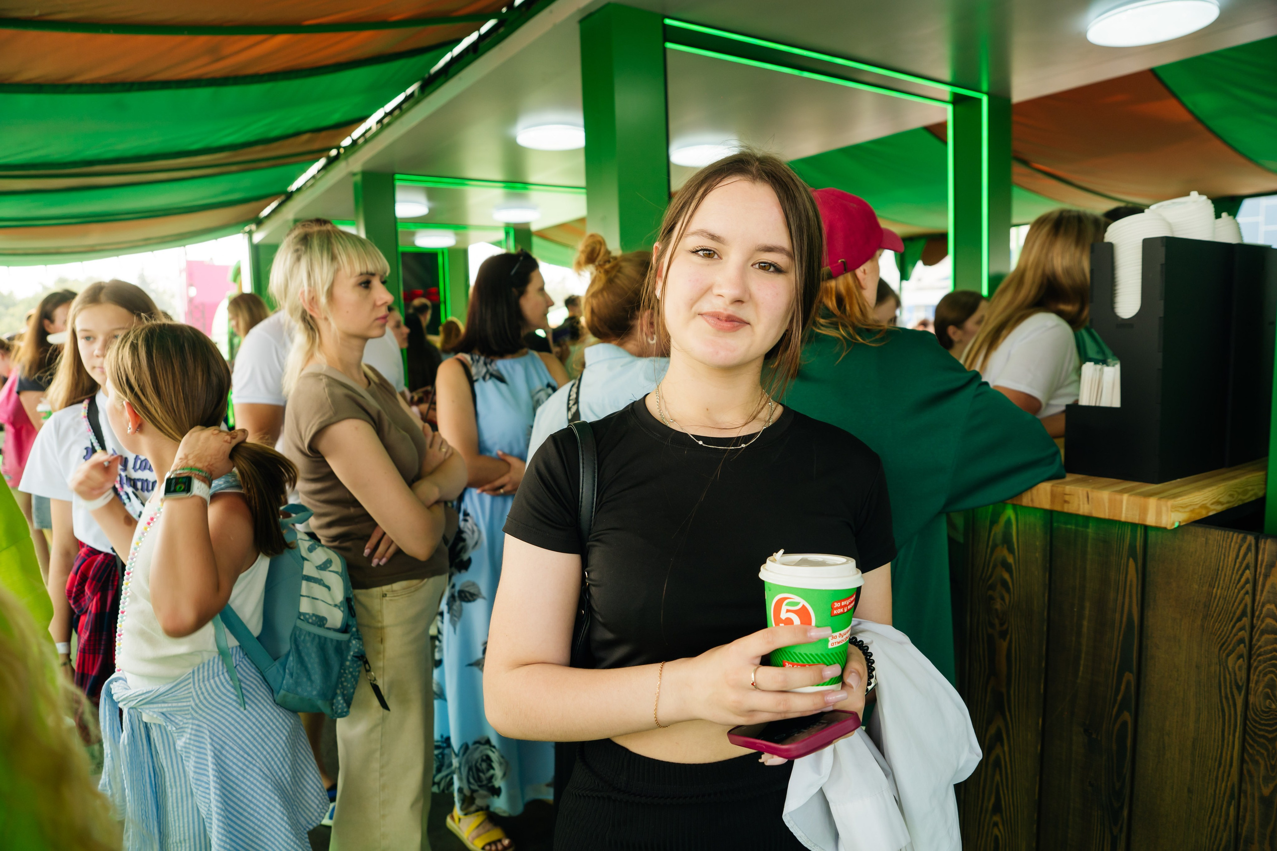 Пятерочка на VK фесте. Видеограф и Фотограф в Челябинске Ксения и Владимир Рюмины