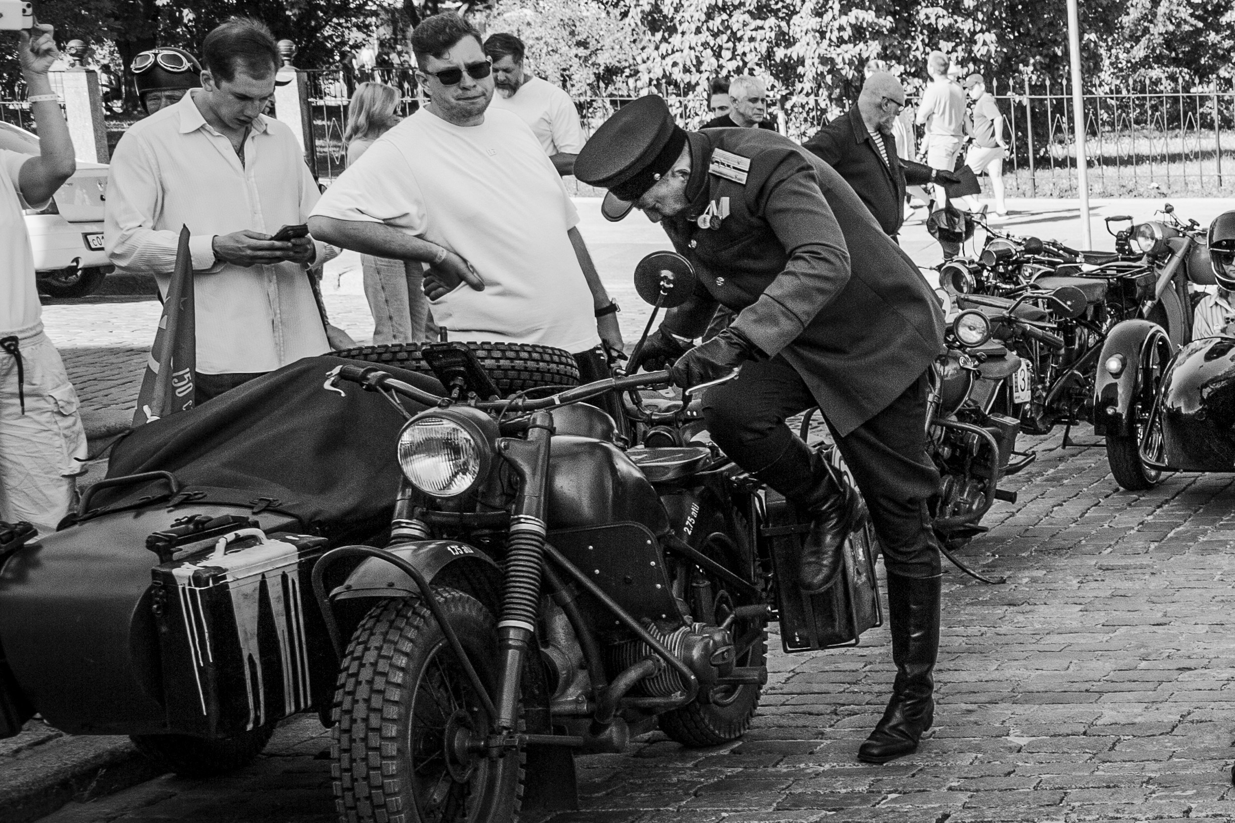 Метафорическая фотография Снято на мотофестивале Балтик-Ралли (Baltic Rally) в г. Выборг. Автор фотографии Корчагина Татьяна Романовна #phototerra_info