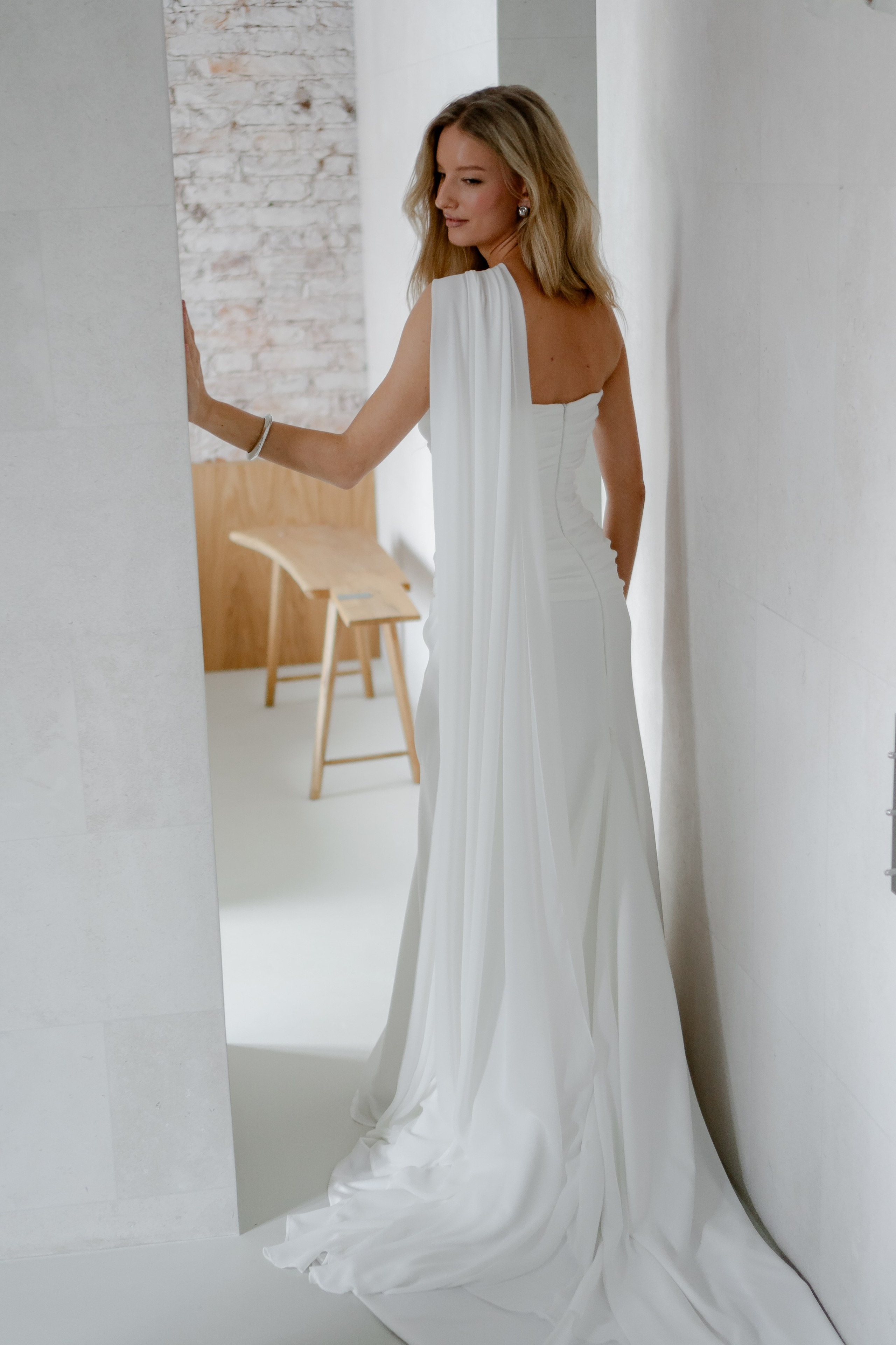 ЭЛЕГАНТНАЯ СВАДБЕНАЯ СЬЕМКА ЖЕНИХА И НЕВЕСТЫ В ДОРОГОМ ОТЕЛЕ САНКТ-ПЕТЕРБУРГА. Профессиональный фотограф, Санкт-Петербург — Виктория Богомолова