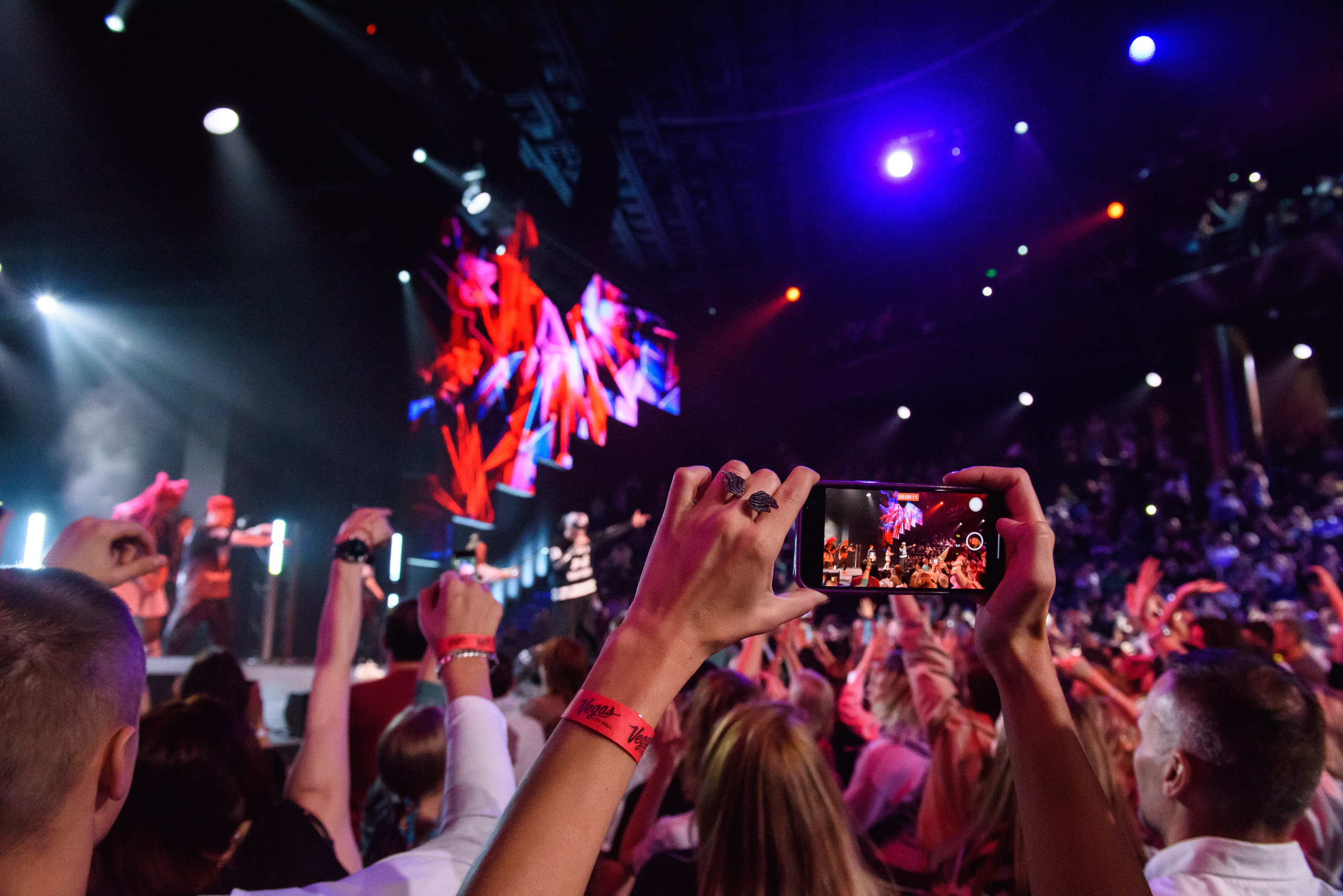 «КАР-МЭН» — «Имена на все времена», Вегас Сити Холл. Бренд-фотограф для экспертов и блогеров в Москве Влада Горбовская