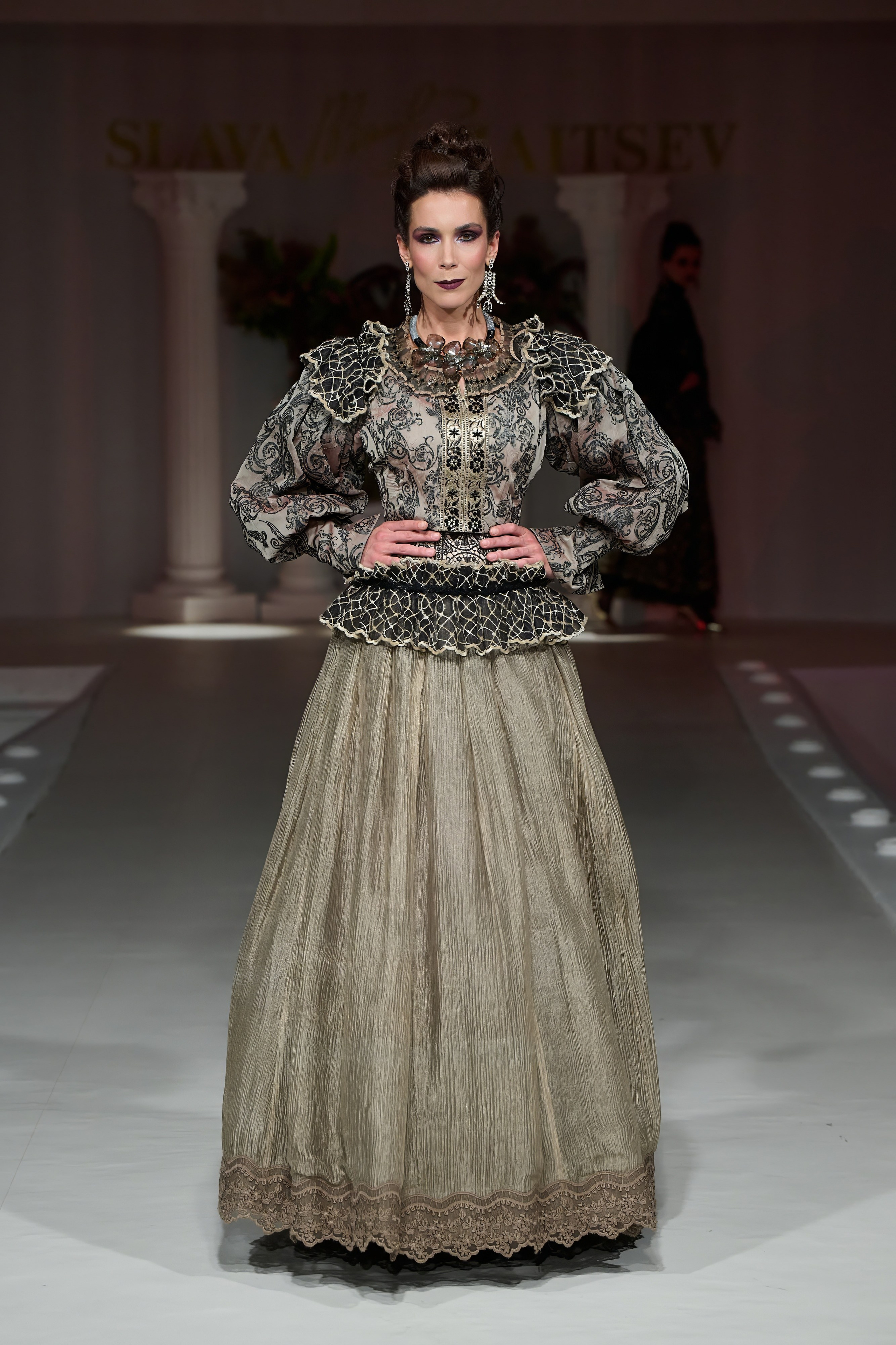 Slava&Yegor Zaitsevs. Показ-спектакль «Воспоминание». 21 июня 2025. Дима Бабушкин. Фотограф. Подиум. Репортаж. Творчество. Дорого