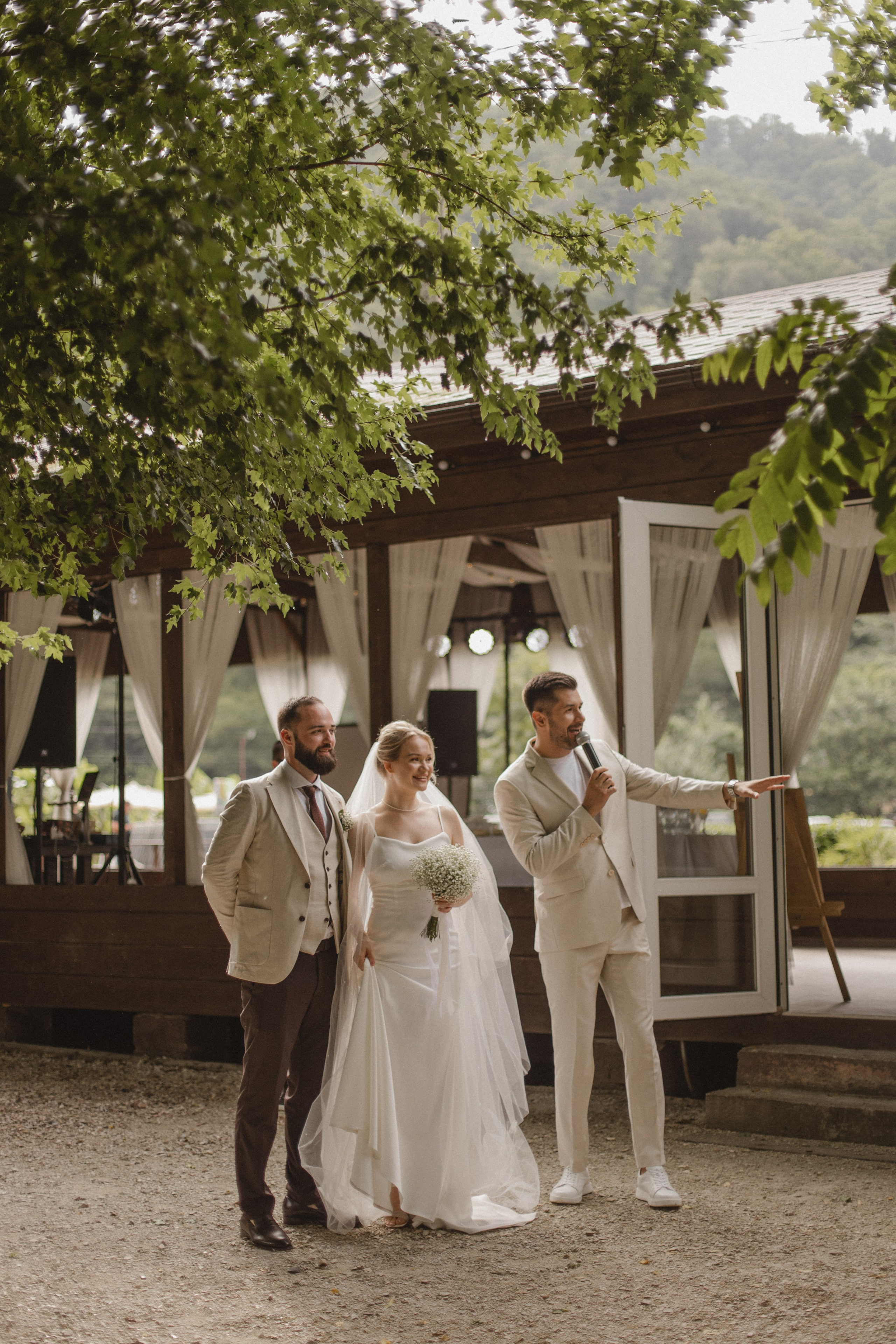 Свадьба в летний день с прогулкой в парке и свадебным ужином в загородной клубе. Свадебный, репортажный и портретный фотограф Сочи, Краснодар. Александра Зайцева
