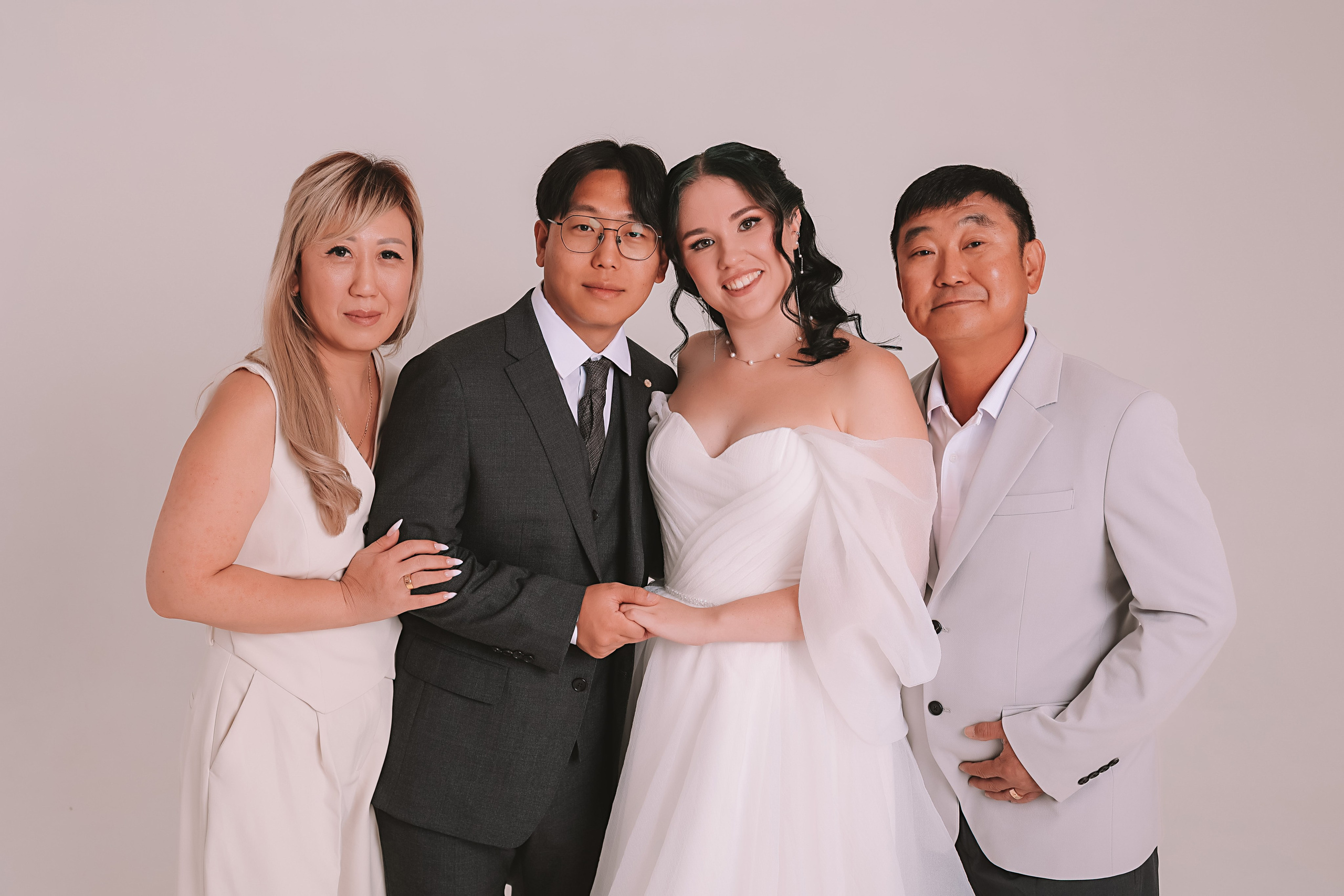 Айвазовский и парк дружбы народов. Семейный фотограф Тюмень, фотограф на роды Салмина Мария