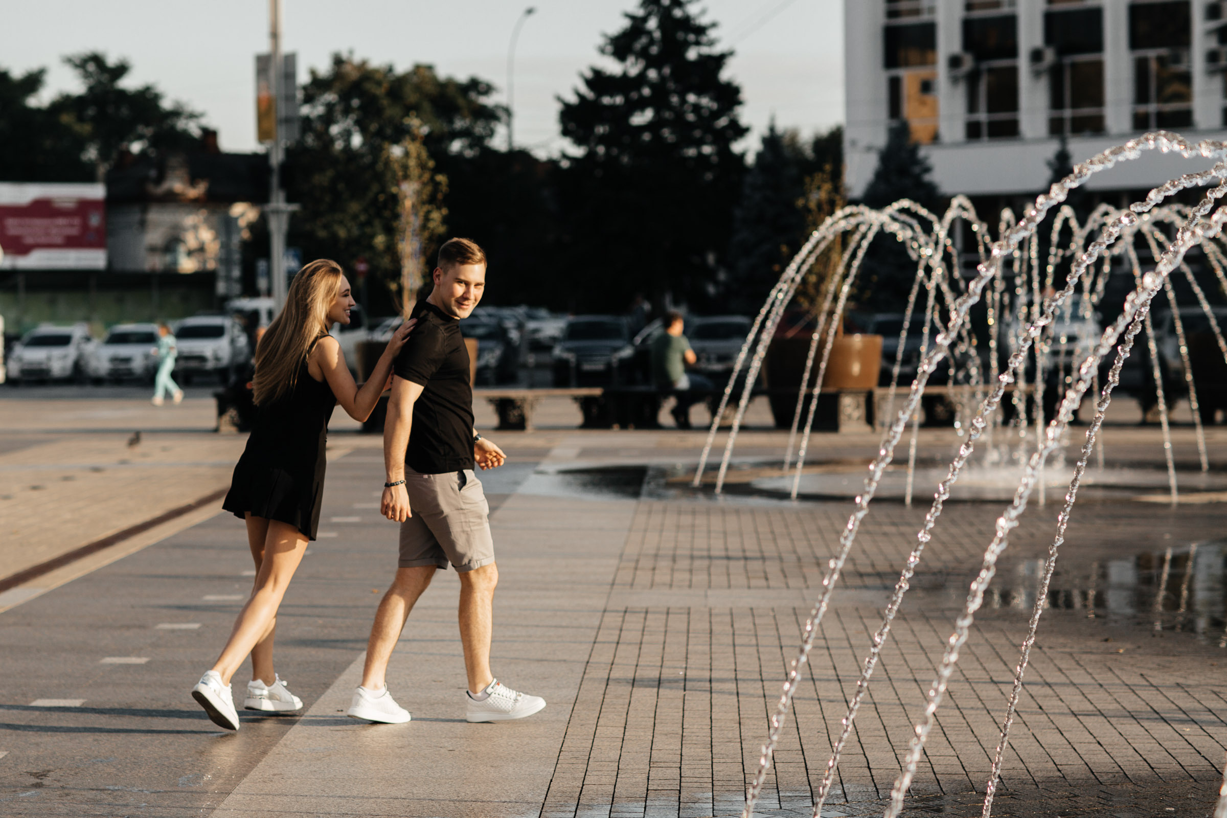 Олег и Алина. прогулка по центру Краснодара. Worldwide Wedding Photography Demskoy Studio