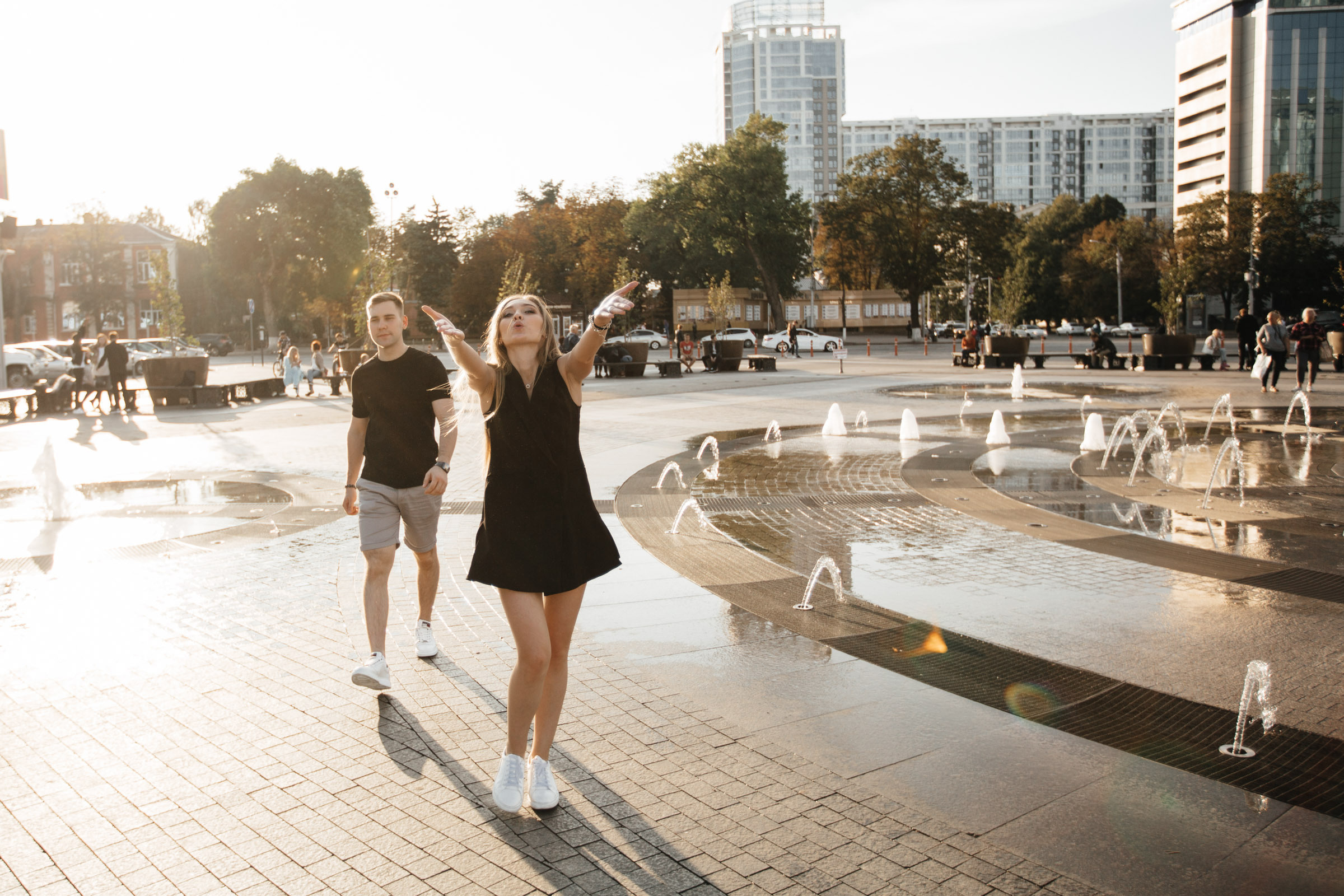 Олег и Алина. прогулка по центру Краснодара. Worldwide Wedding Photography Demskoy Studio