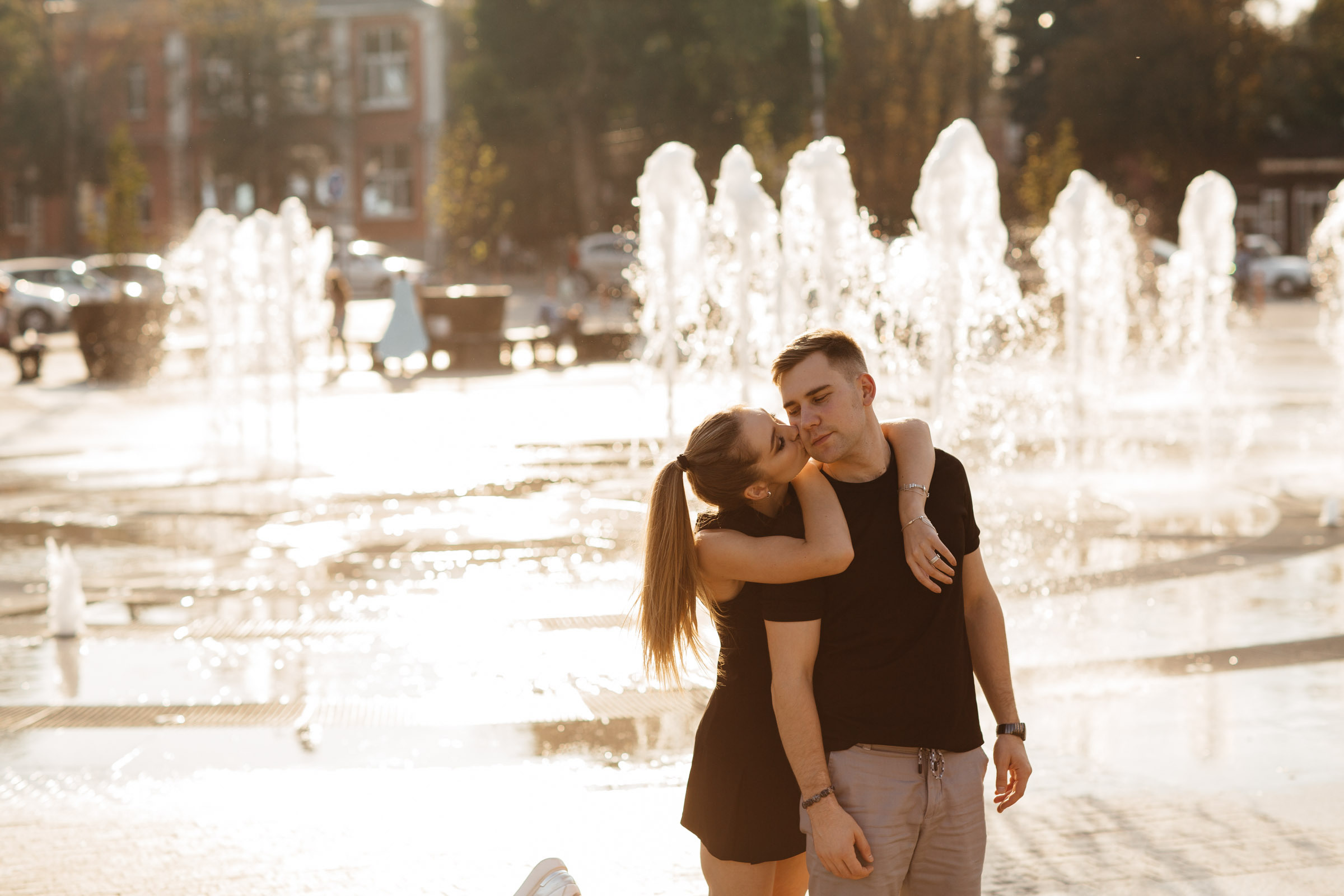 Олег и Алина. прогулка по центру Краснодара. Worldwide Wedding Photography Demskoy Studio